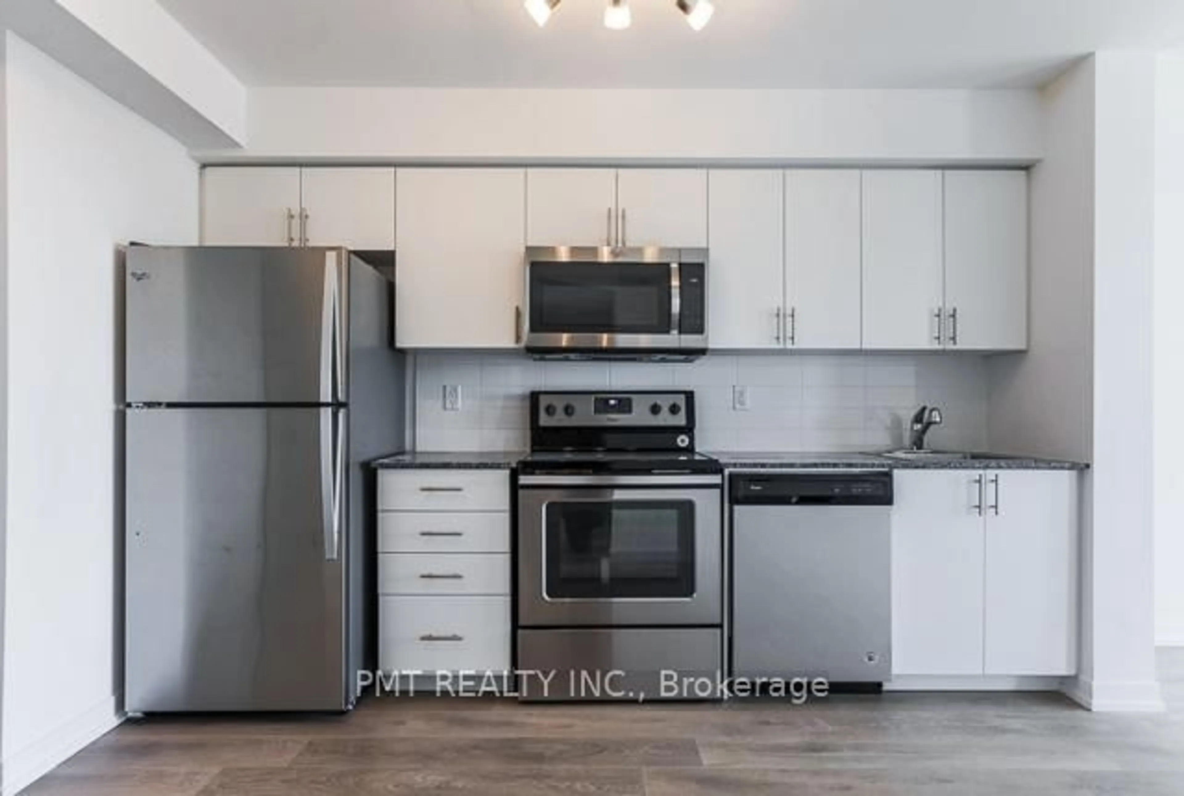 Standard kitchen, wood/laminate floor for 1420 Dupont St #1609, Toronto Ontario M6H 0C2