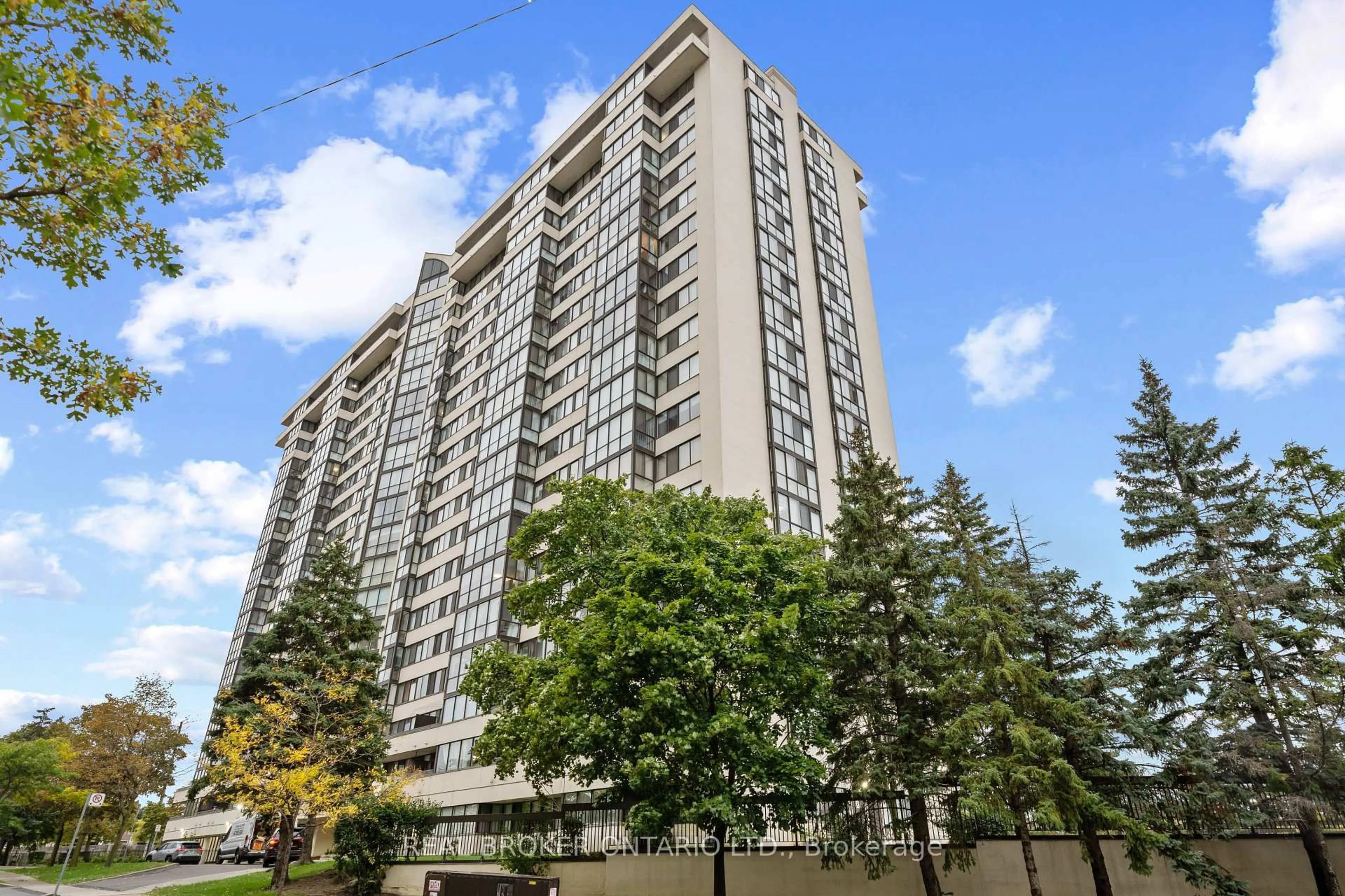 Patio, building for 10 Markbrook Lane #1402, Toronto Ontario M9V 5E3