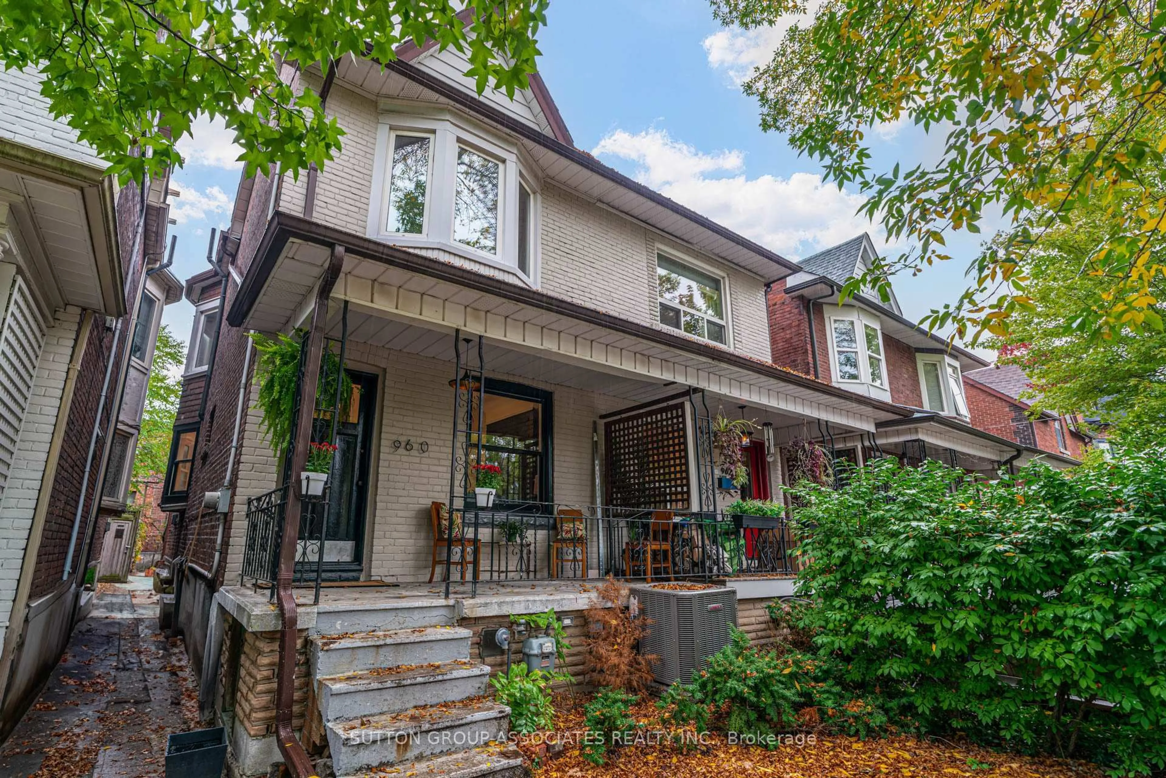 Home with brick exterior material, street for 960 Shaw St, Toronto Ontario M6G 3M7