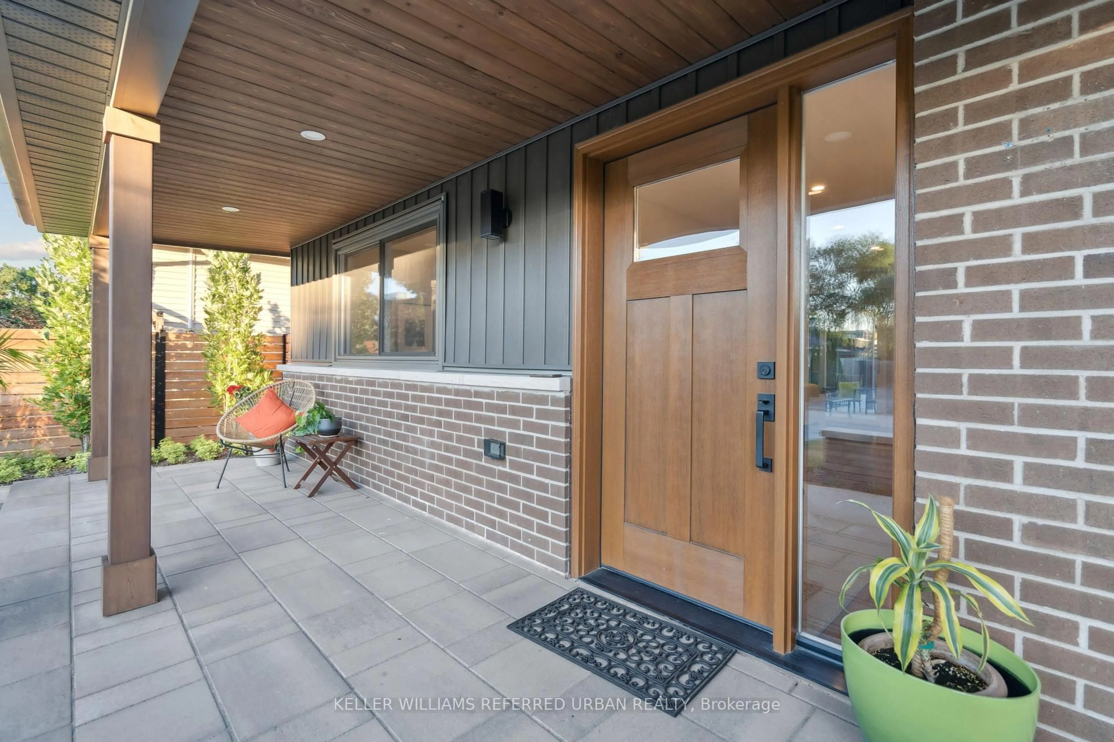 Home with brick exterior material, street for 238 Slater Cres, Oakville Ontario L6K 2C8