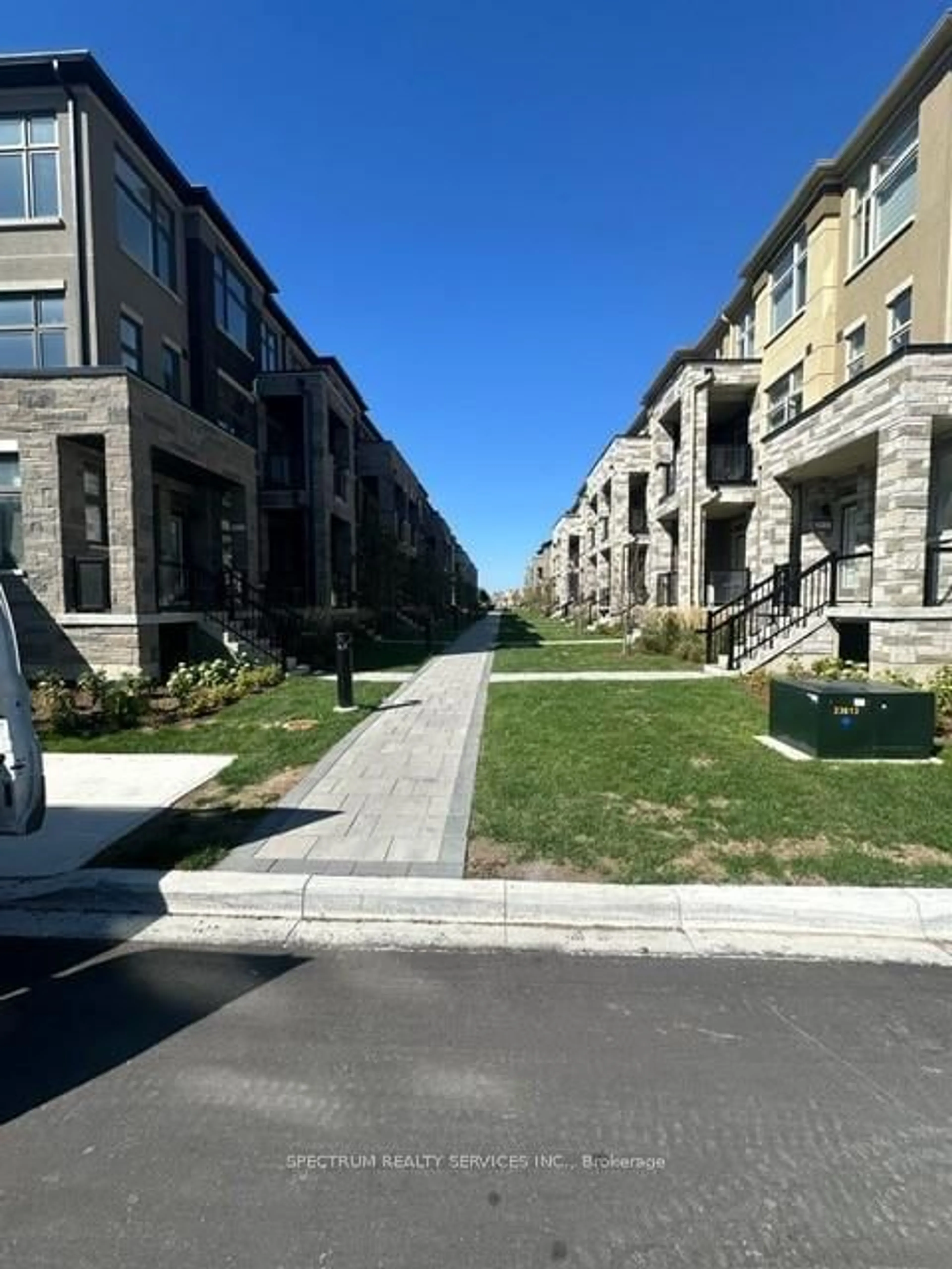 A pic from outside/outdoor area/front of a property/back of a property/a pic from drone, street for 15 Fieldridge Cres #Lot 13, Brampton Ontario L6R 4G6