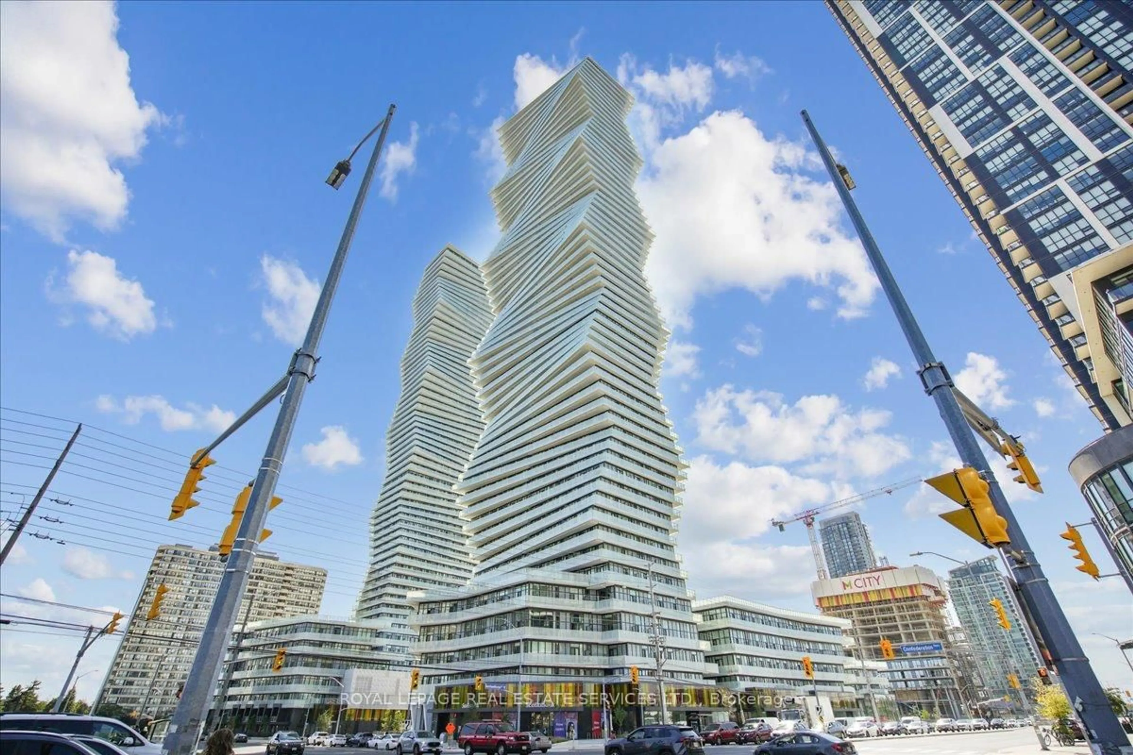 Unknown for 3900 Confederation Pkwy #4301, Mississauga Ontario L5B 0M3