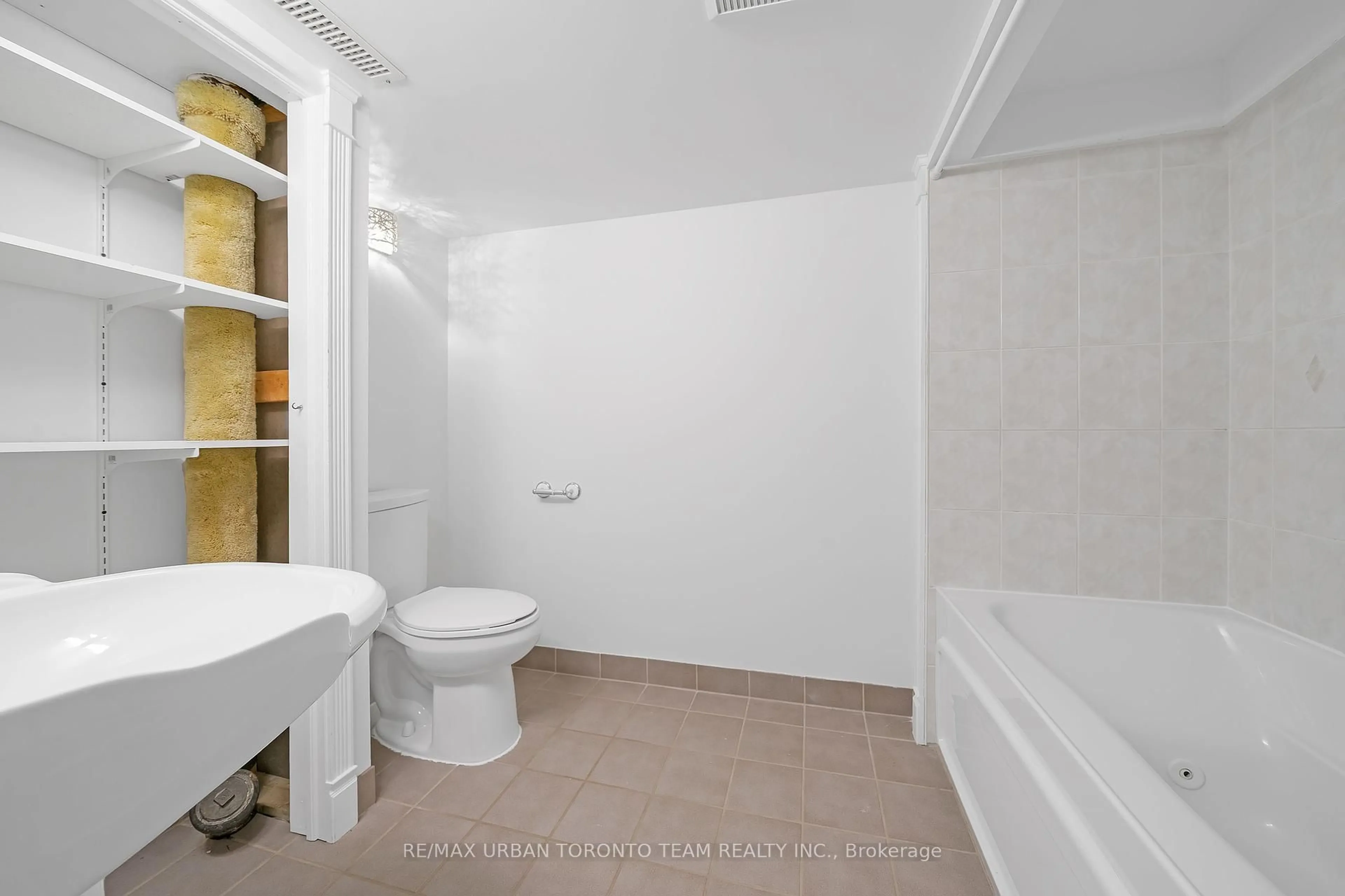 Standard bathroom, unknown for 25 Westhead Rd, Toronto Ontario M8W 4R7