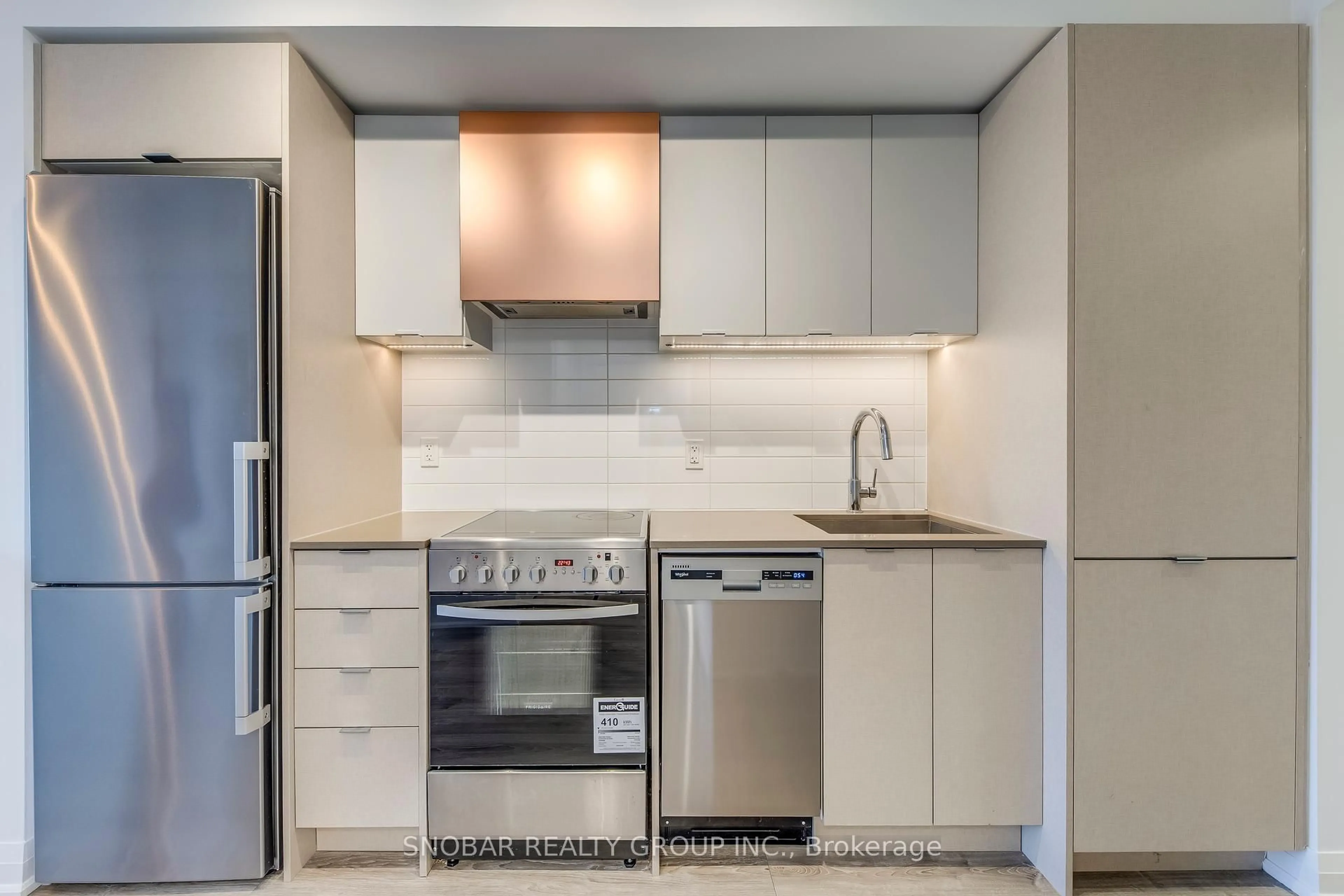 Standard kitchen, unknown for 10 Gibbs Rd #501, Toronto Ontario M9B 6L6