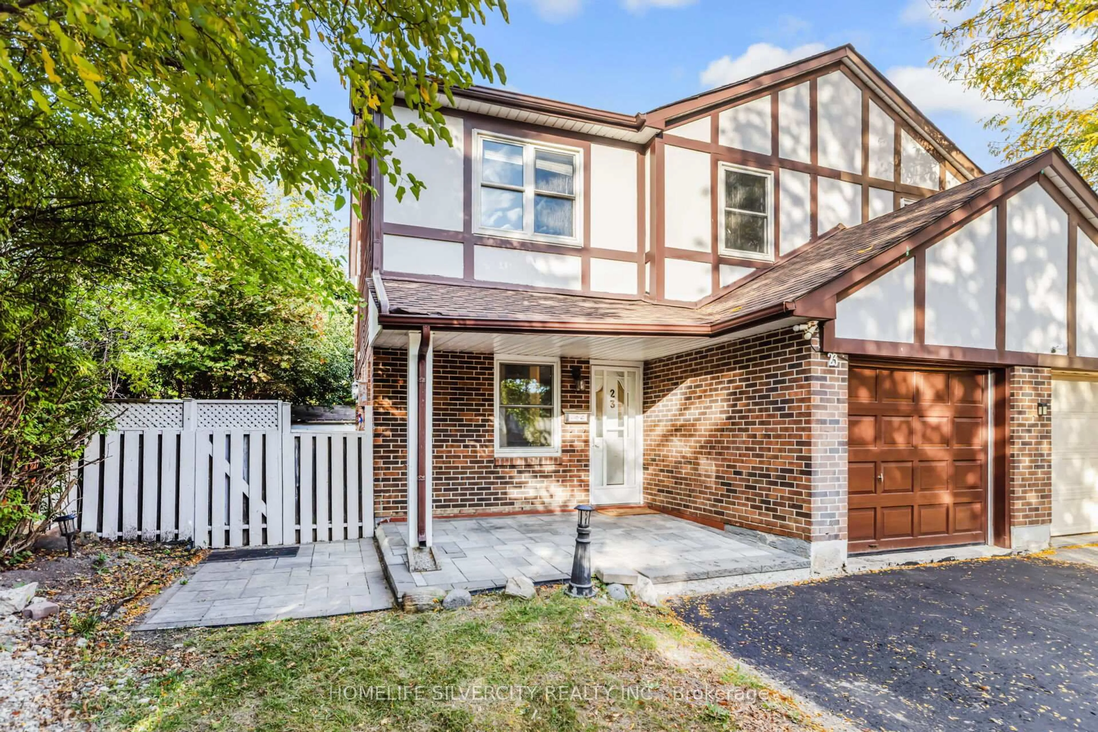 Home with brick exterior material, street for 23 Judith Cres, Brampton Ontario L6S 3J3