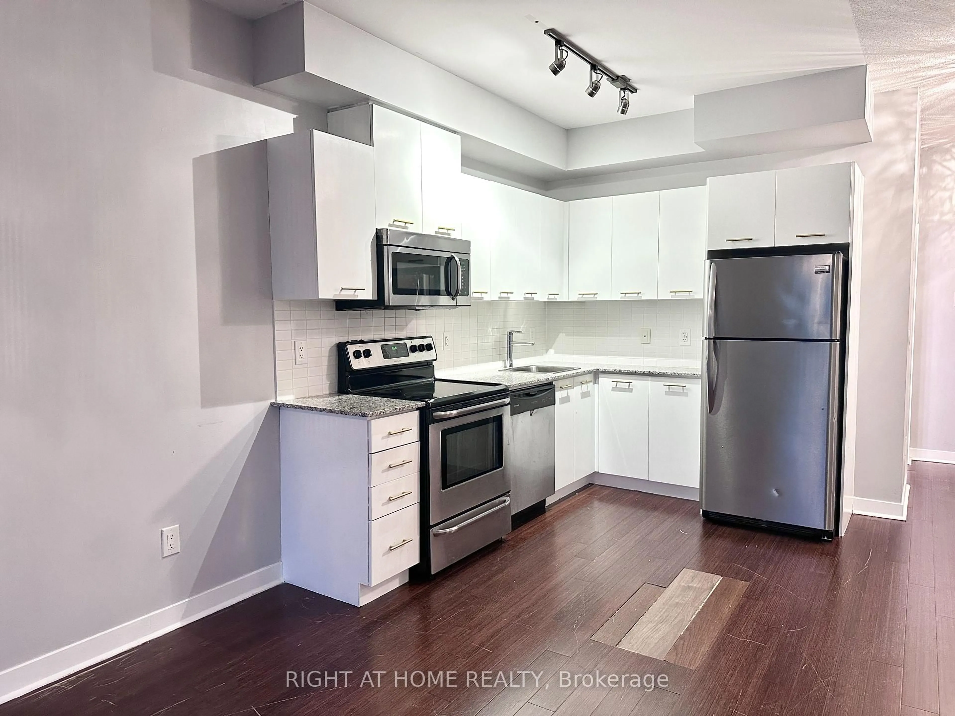 Standard kitchen, unknown for 360 Square One Dr #2303, Mississauga Ontario L5B 0E6