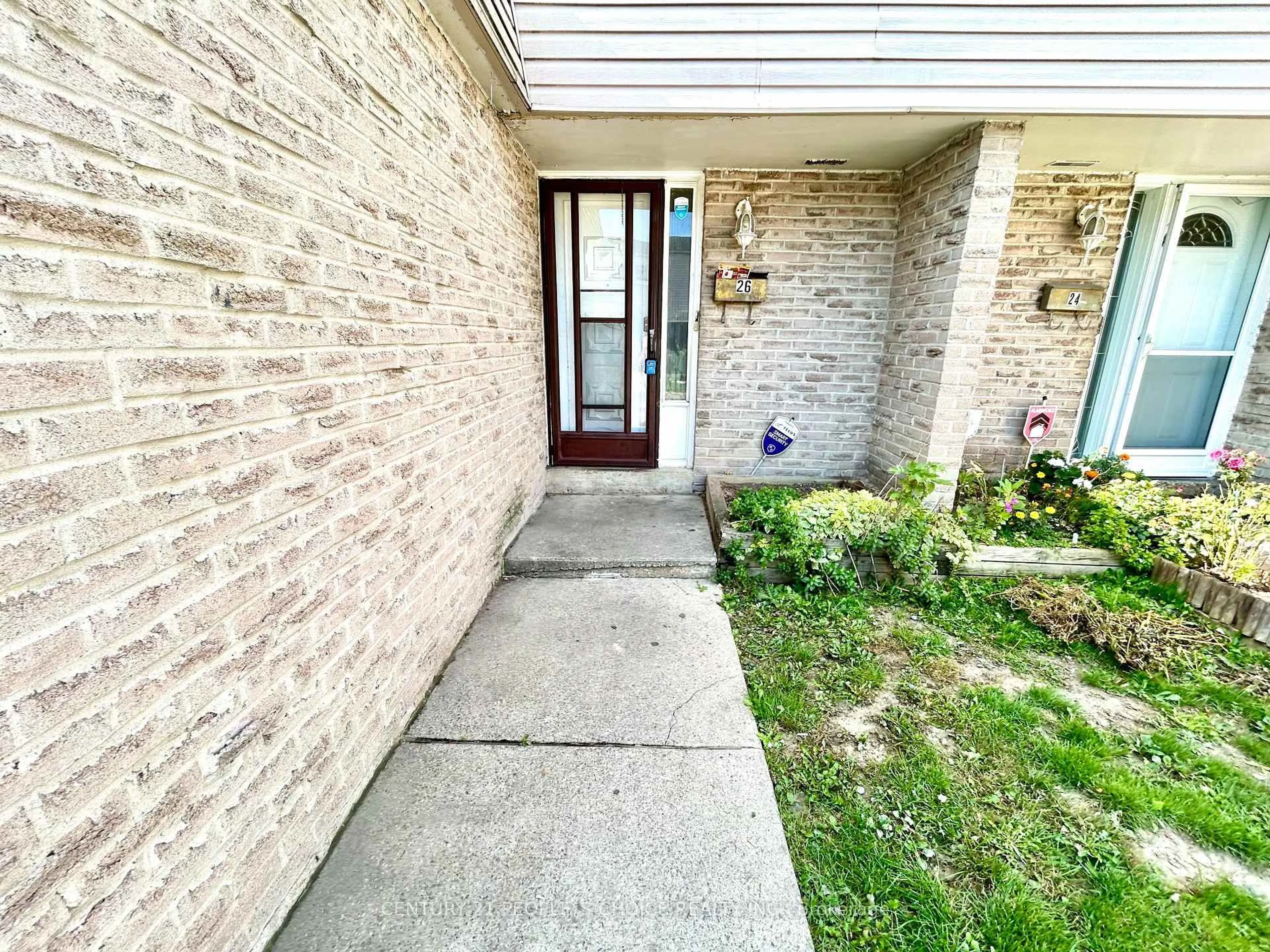 Indoor entryway for 3600 Morning Star Dr #26, Mississauga Ontario L4T 1Y5