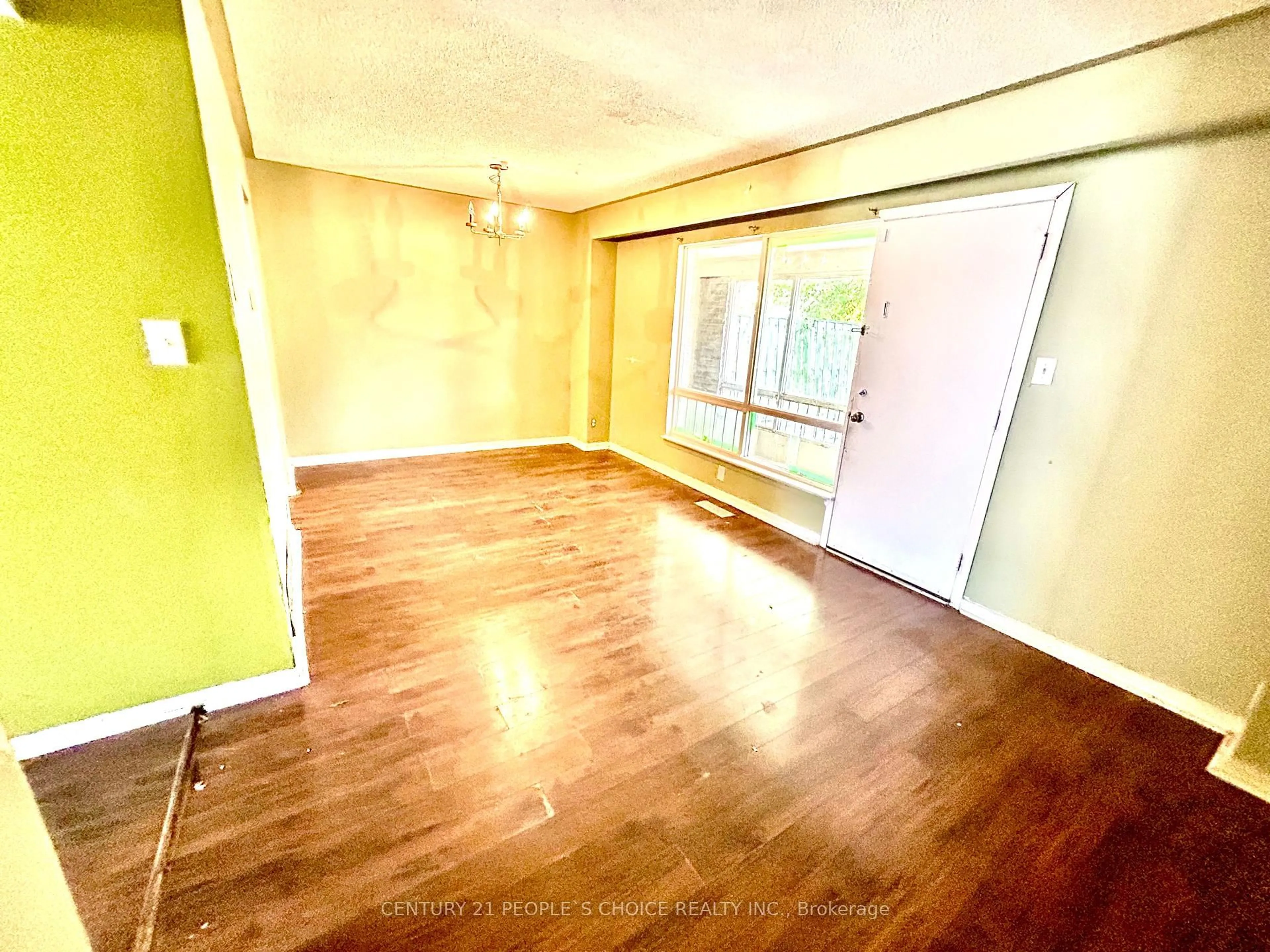 A pic of a room for 3600 Morning Star Dr #26, Mississauga Ontario L4T 1Y5