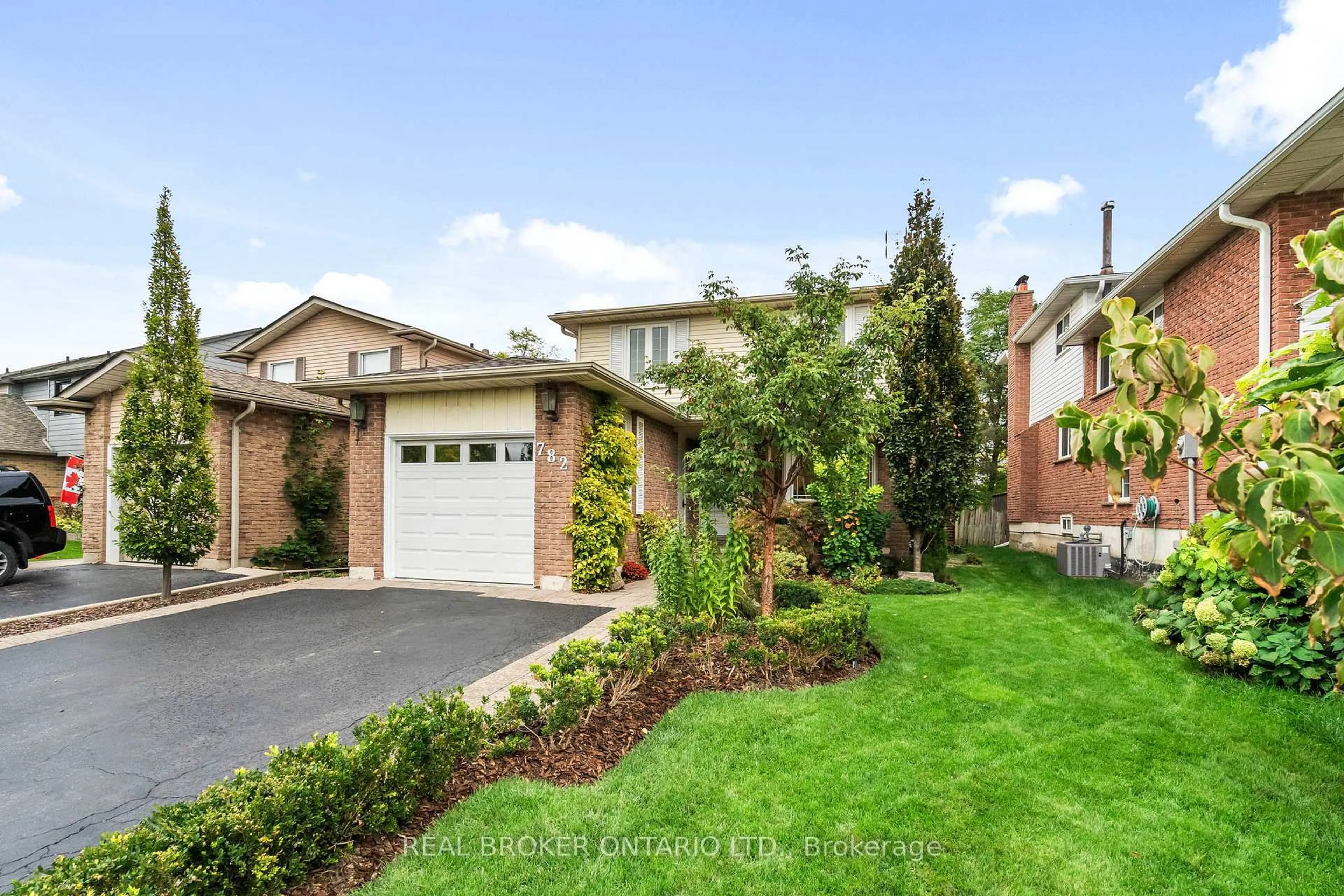 Home with brick exterior material, street for 782 Laurier Ave, Milton Ontario L9T 4H1