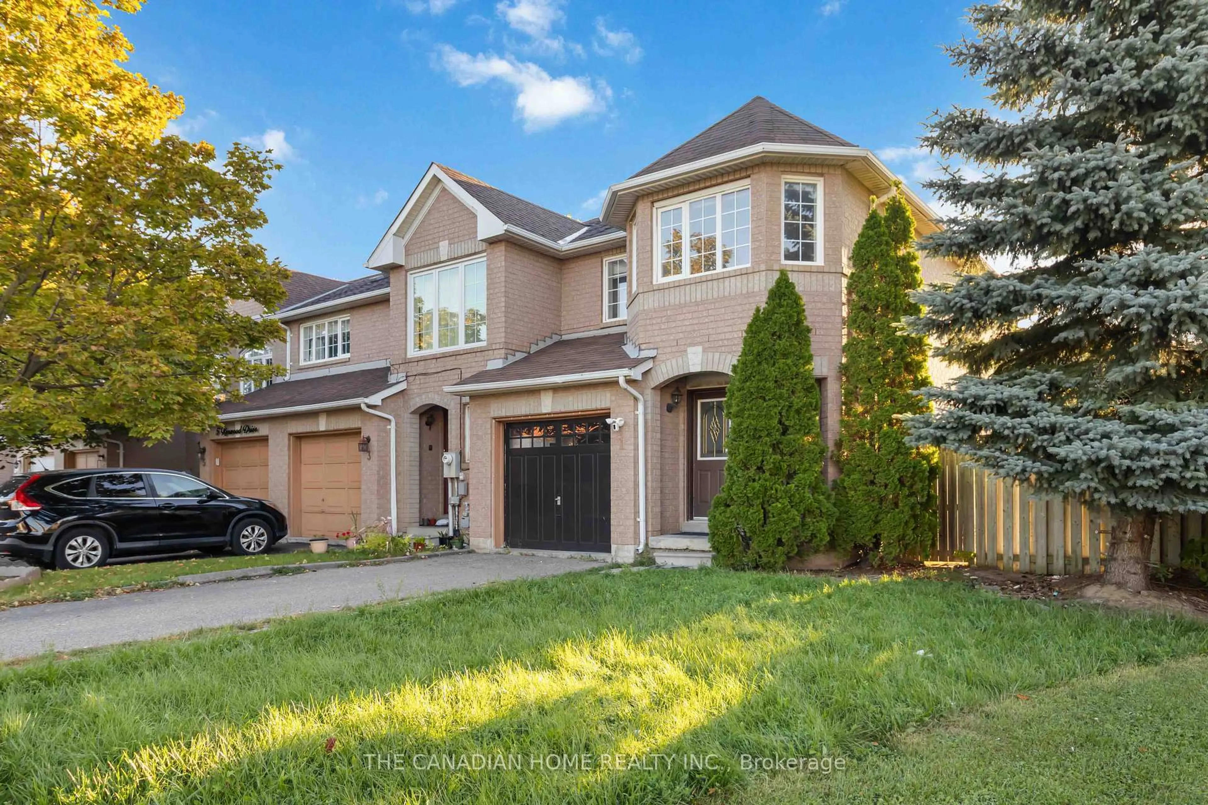 Home with brick exterior material, street for 1 Kenwood Dr, Brampton Ontario L6X 4P5