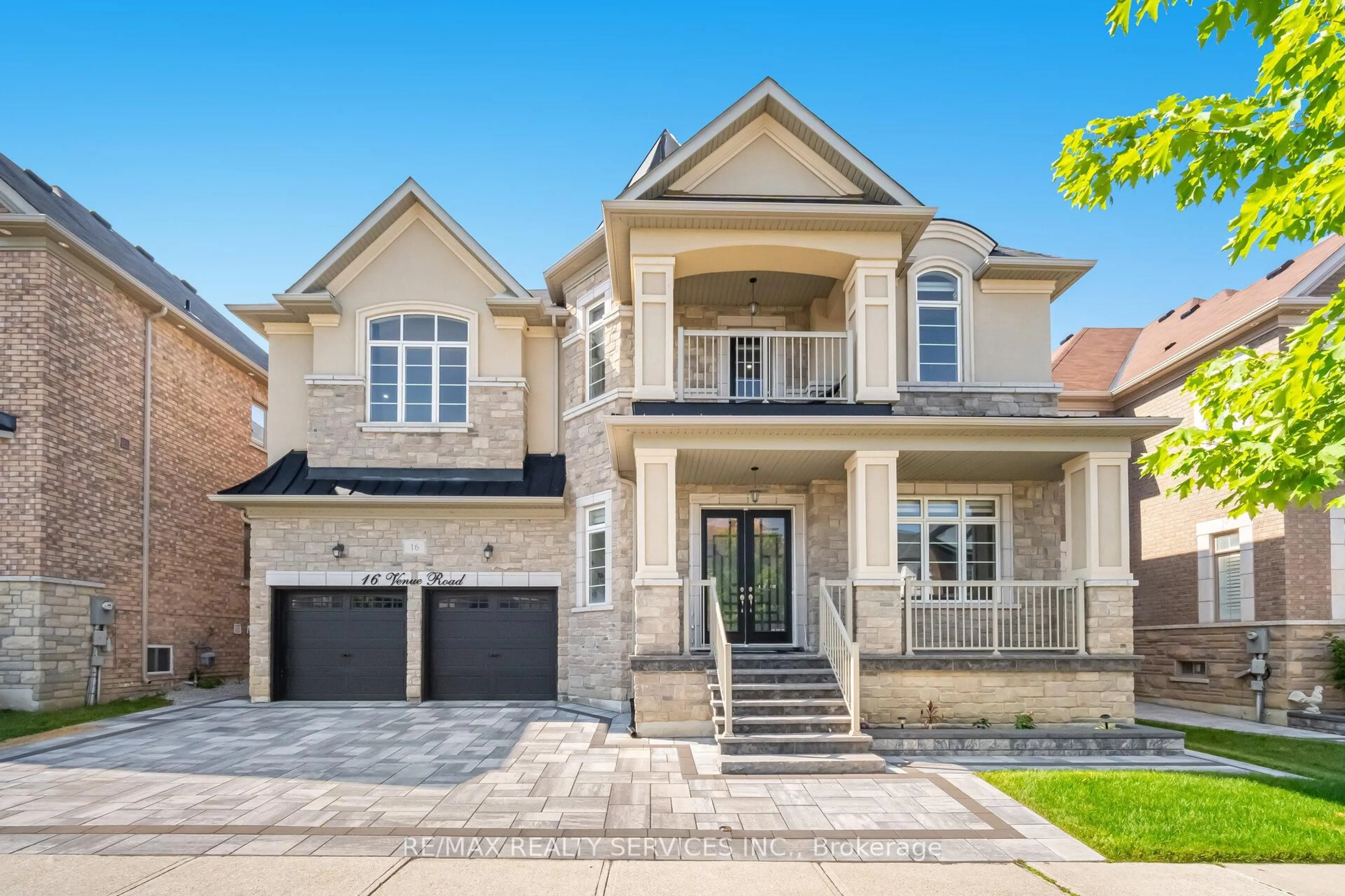Home with brick exterior material, street for 16 Venue Rd, Brampton Ontario L6P 4E5