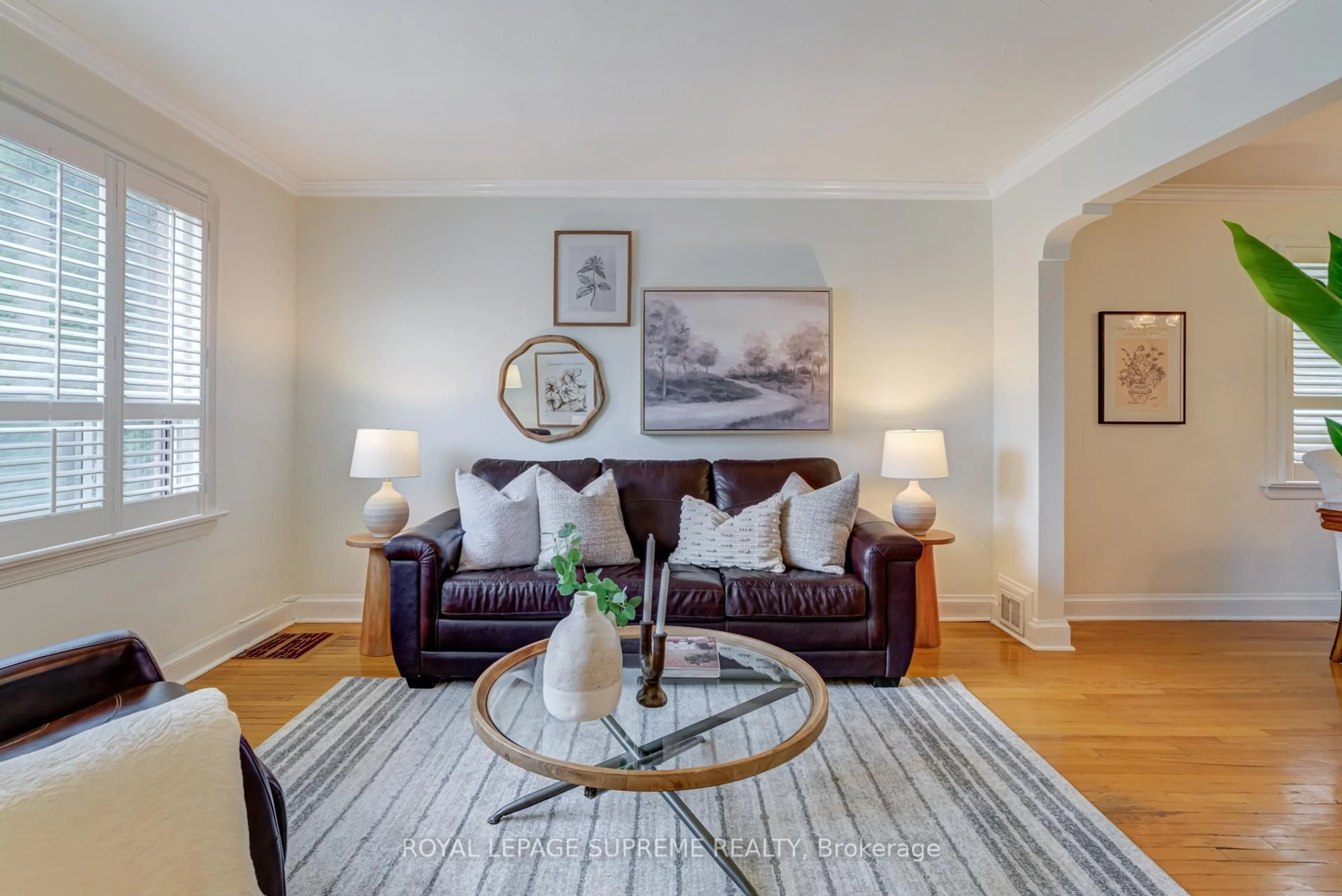 Living room with furniture, unknown for 339 Hopewell Ave, Toronto Ontario M6E 2S1