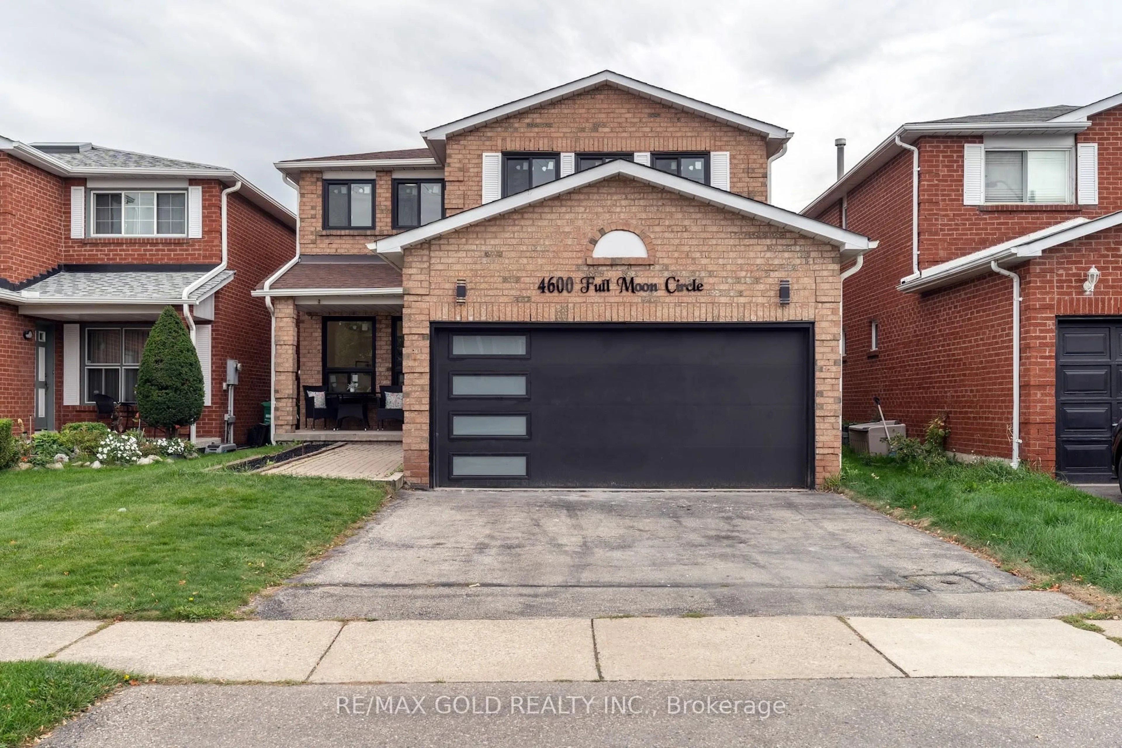 Home with brick exterior material, street for 4600 Full Moon Circ, Mississauga Ontario L4Z 2N6