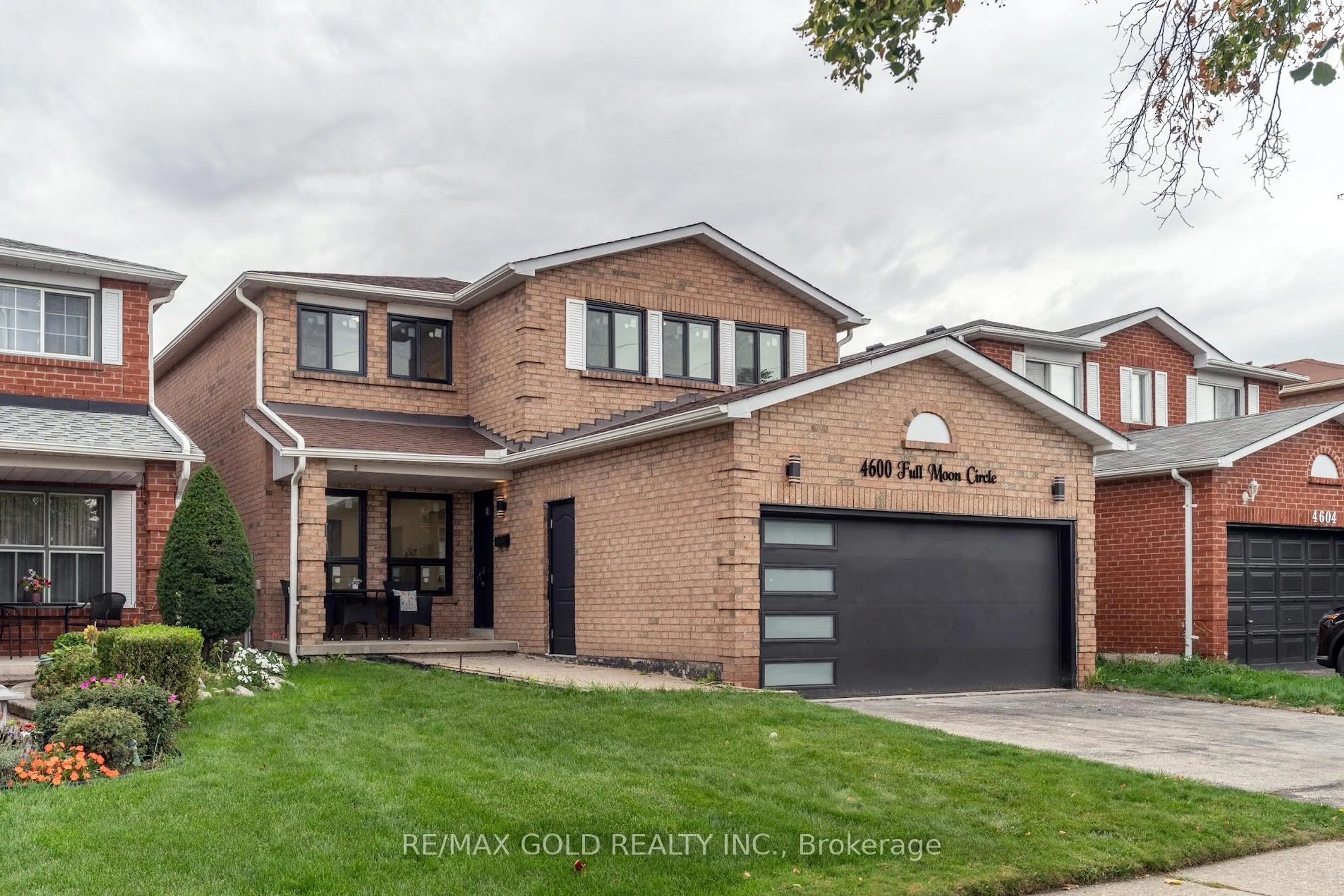 Home with brick exterior material, street for 4600 Full Moon Circ, Mississauga Ontario L4Z 2N6