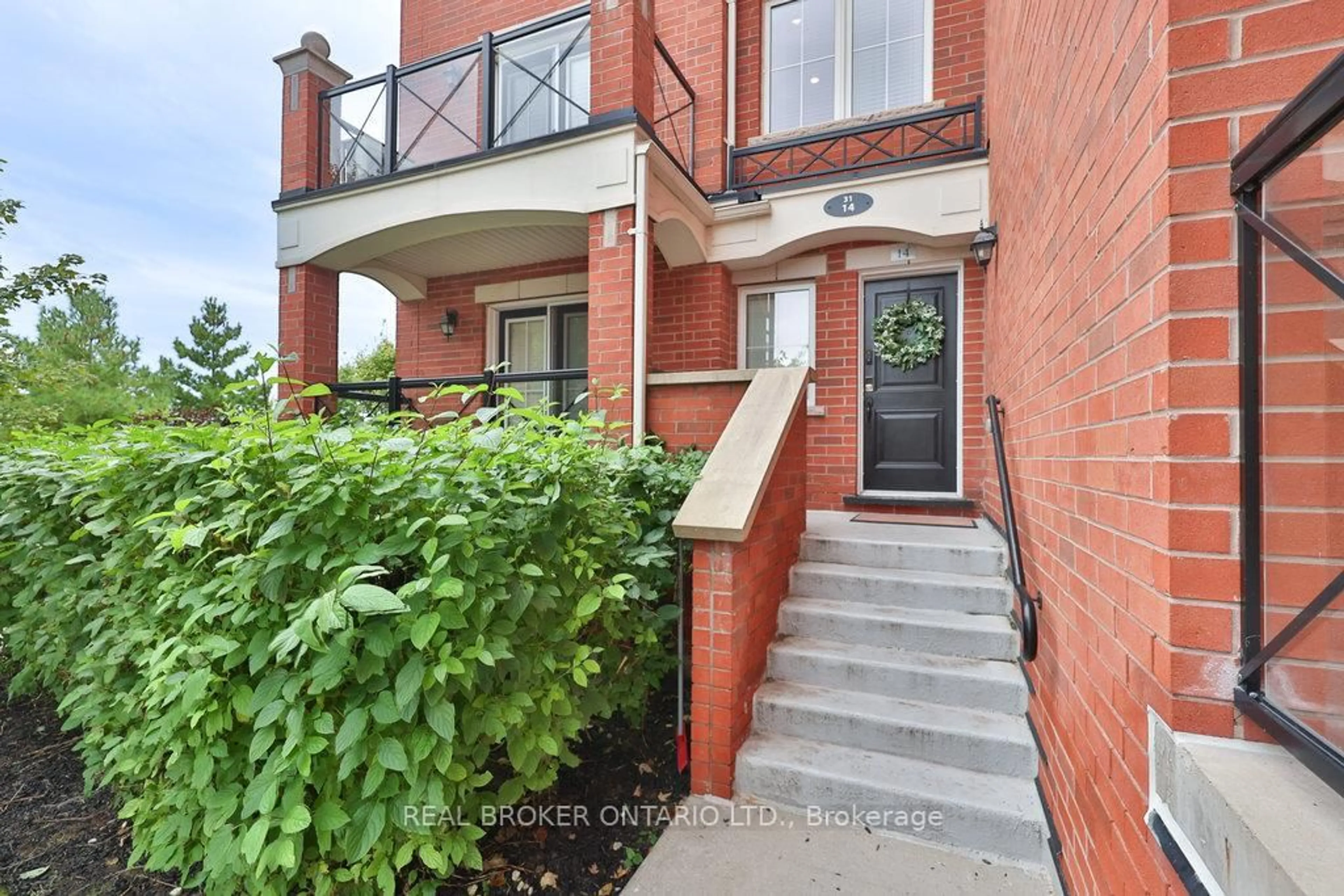 Unknown for 31 Hays Blvd #14, Oakville Ontario L6H 0J1