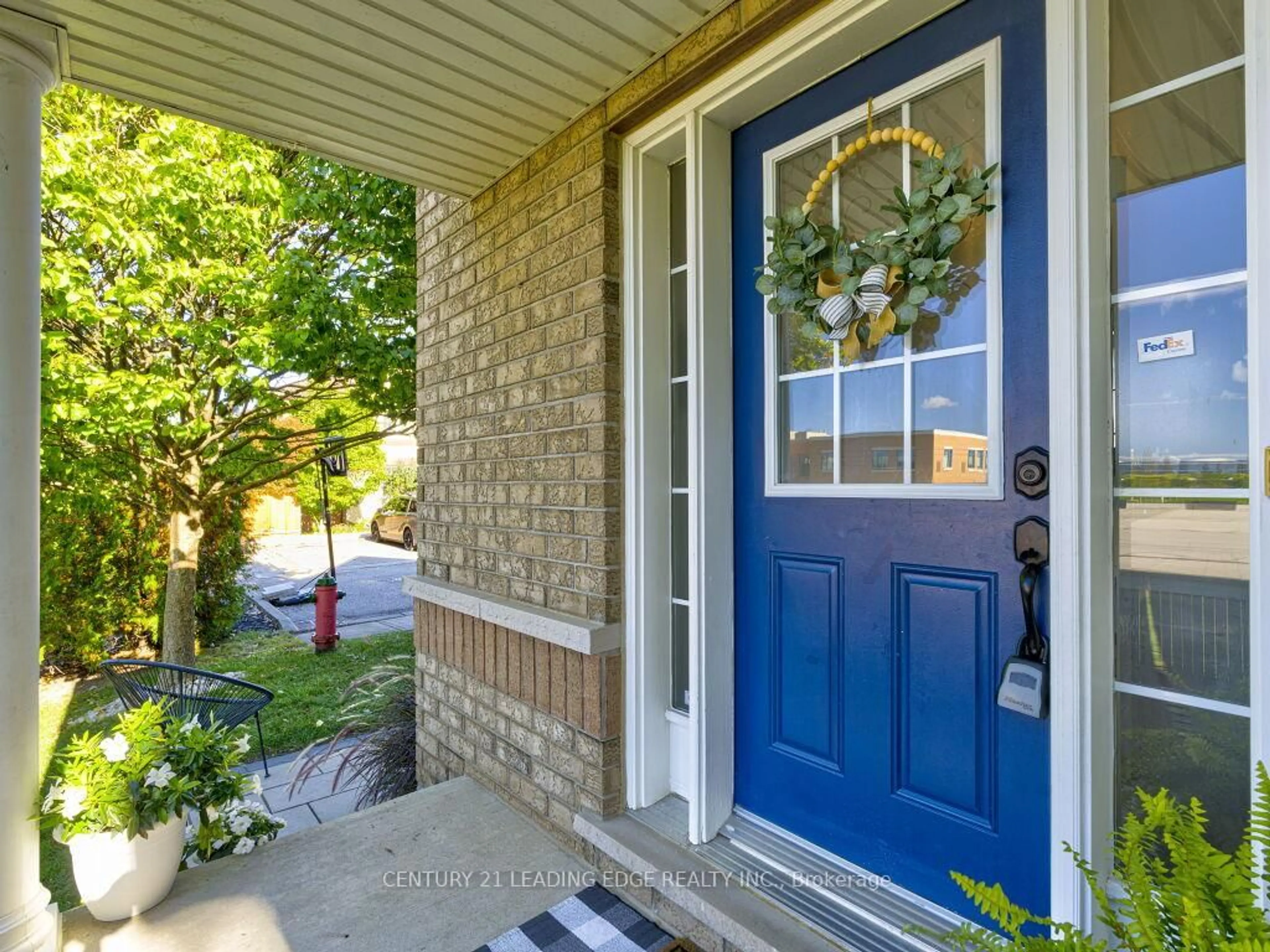 Indoor entryway for 620 FERGUSON Dr #23, Milton Ontario L9T 0M7
