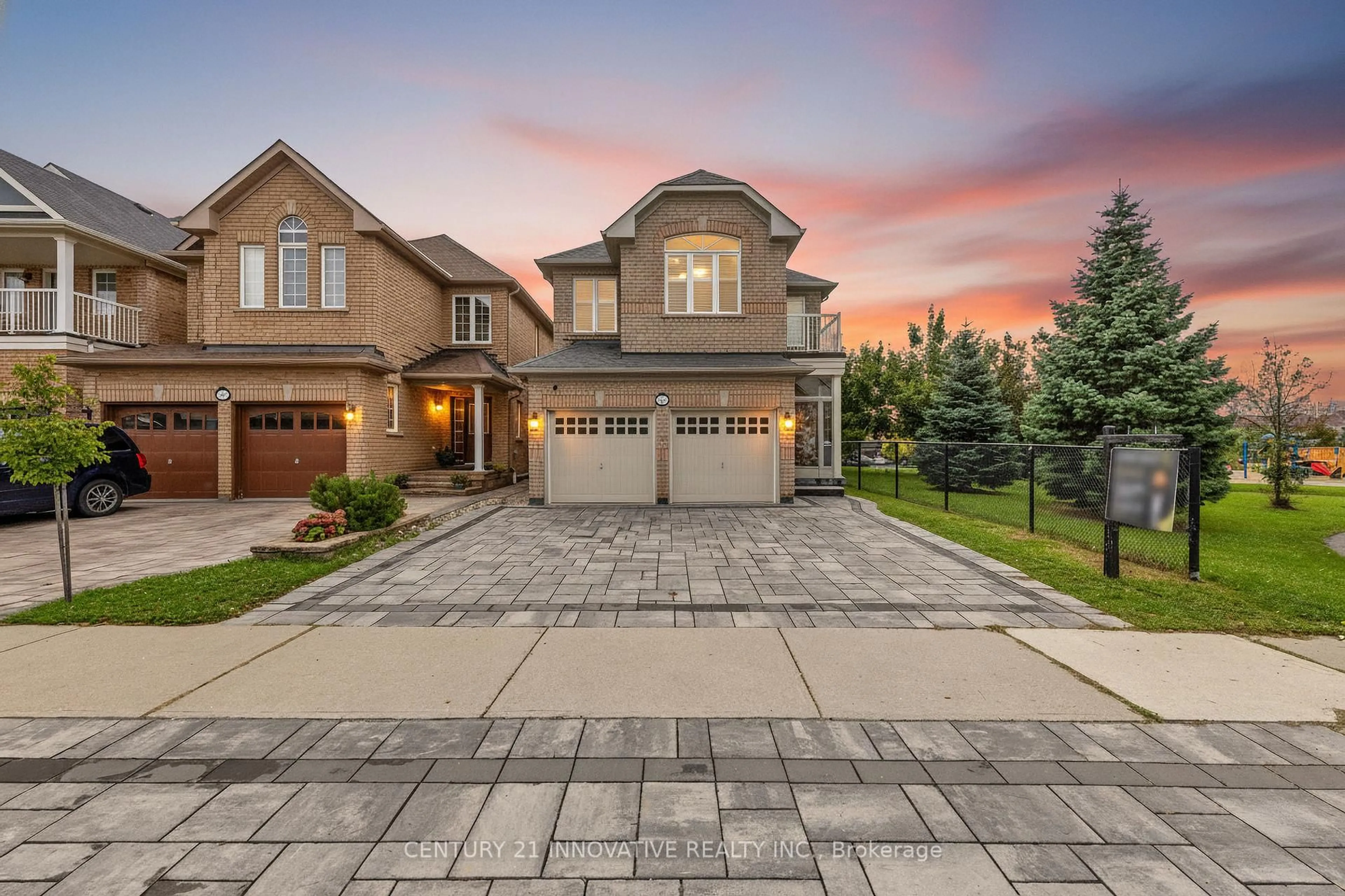 Home with brick exterior material, street for 3265 Cabano Cres, Mississauga Ontario L5M 0B9