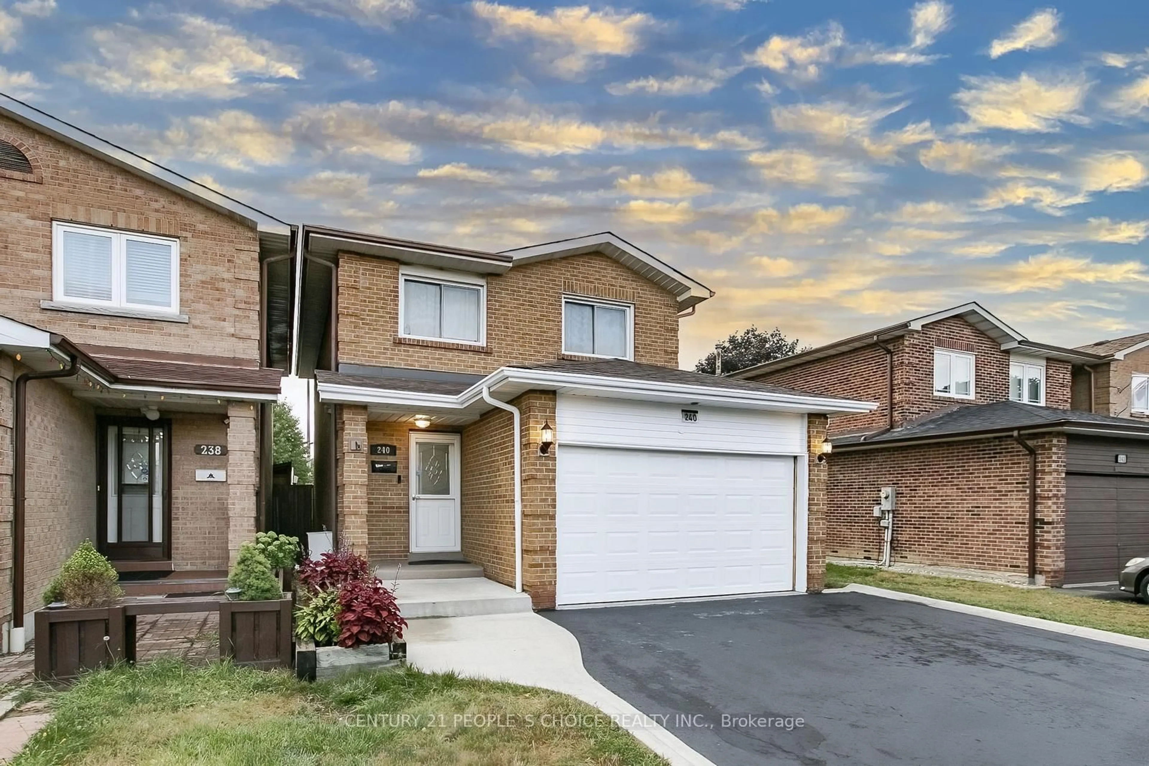 Home with brick exterior material, street for 240 Simmons Blvd, Brampton Ontario L6V 3Y1
