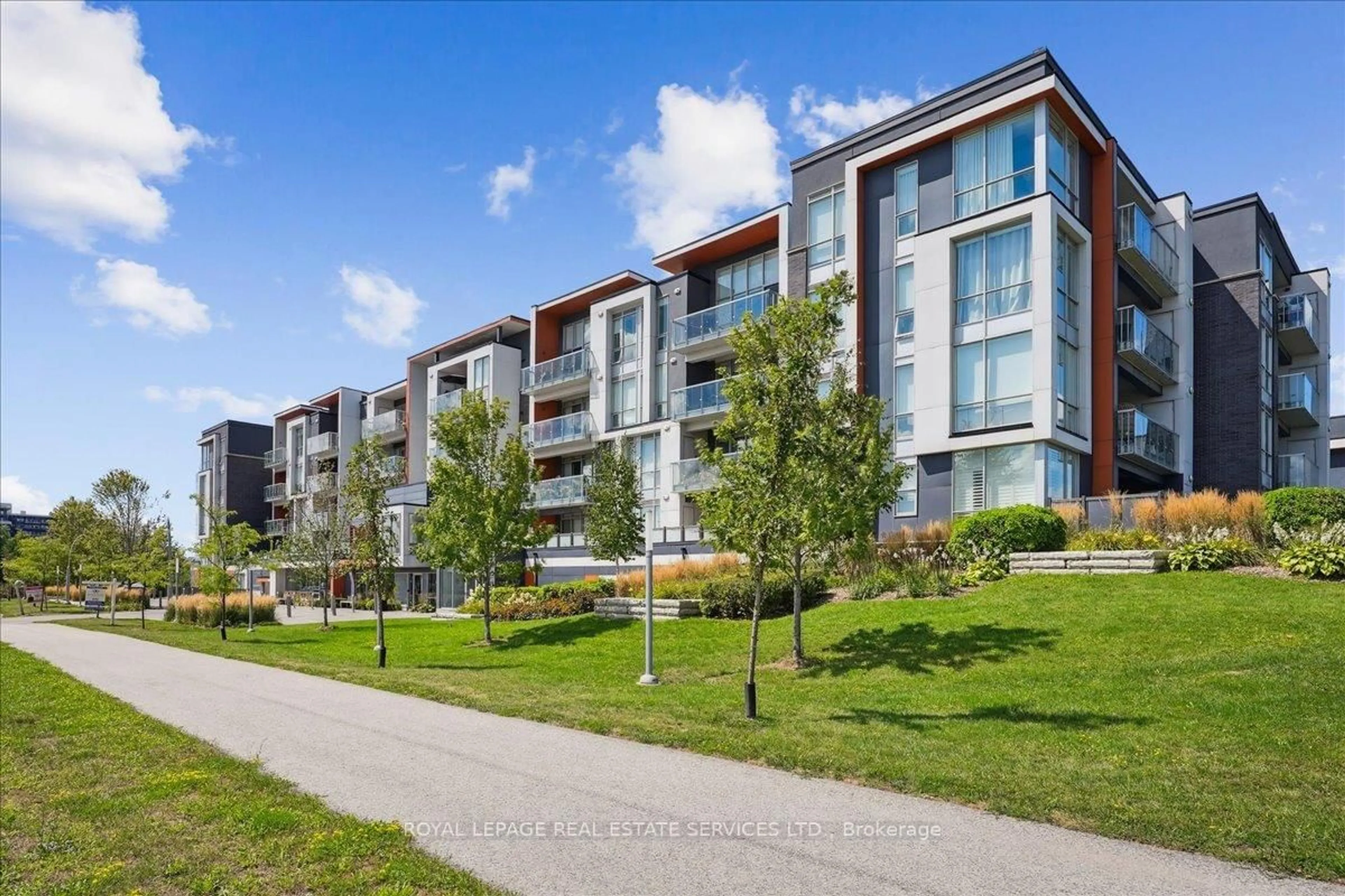 Unknown for 3028 Creekshore Common #105, Oakville Ontario L6M 5K6
