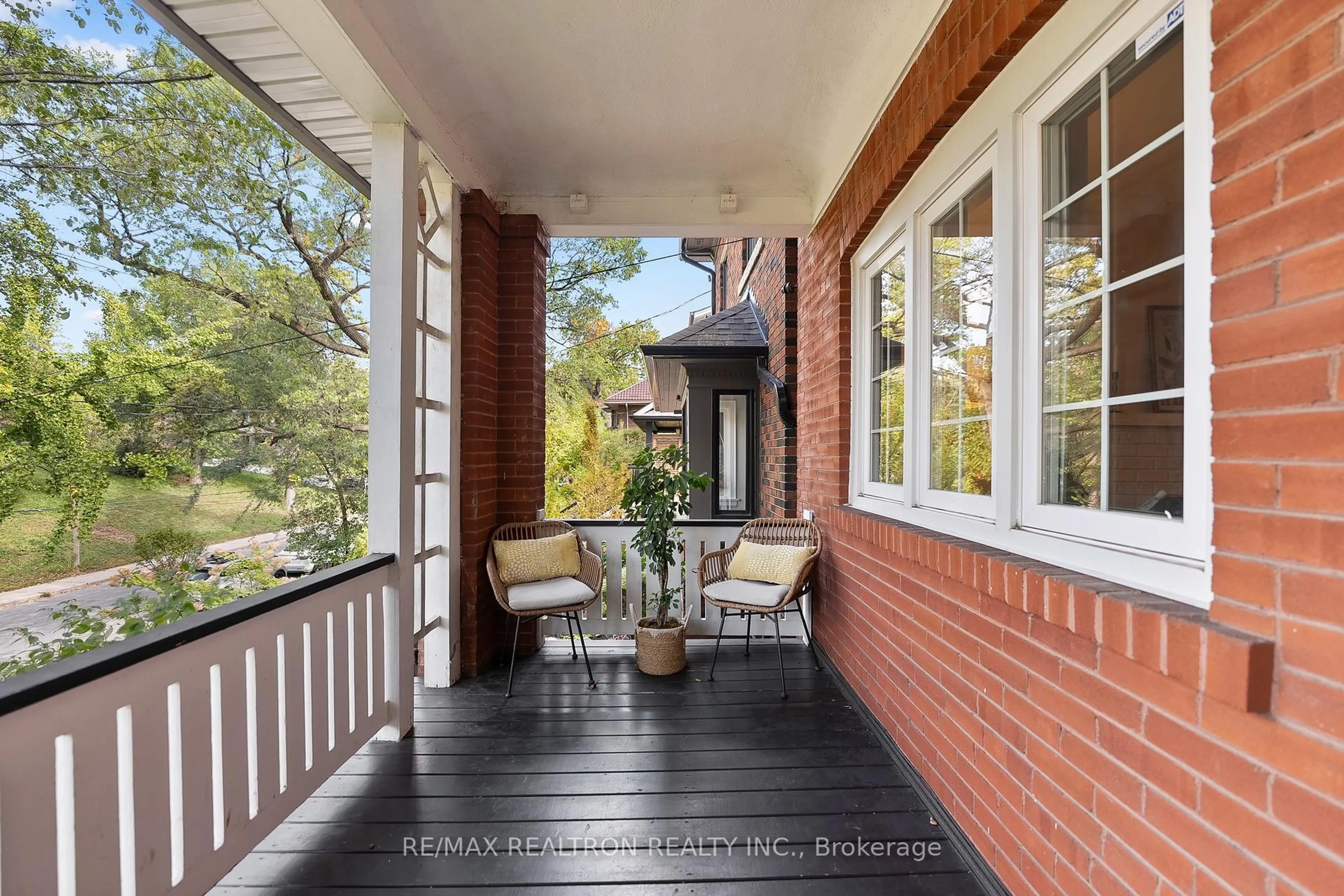 Unknown for 173 Glendonwynne Rd, Toronto Ontario M6P 3E8