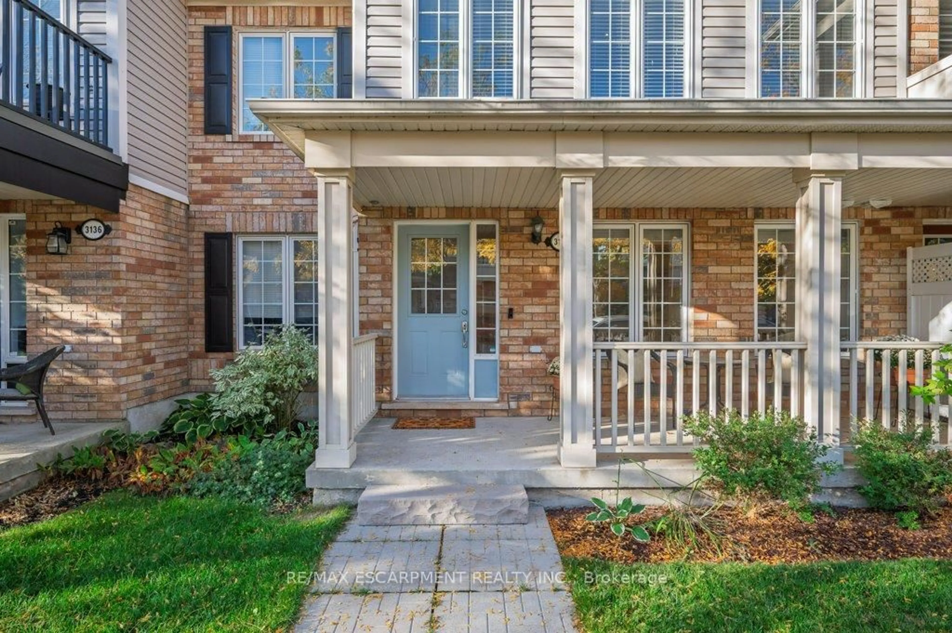 Home with brick exterior material, street for 3140 EDGAR Ave, Burlington Ontario L7M 0A7