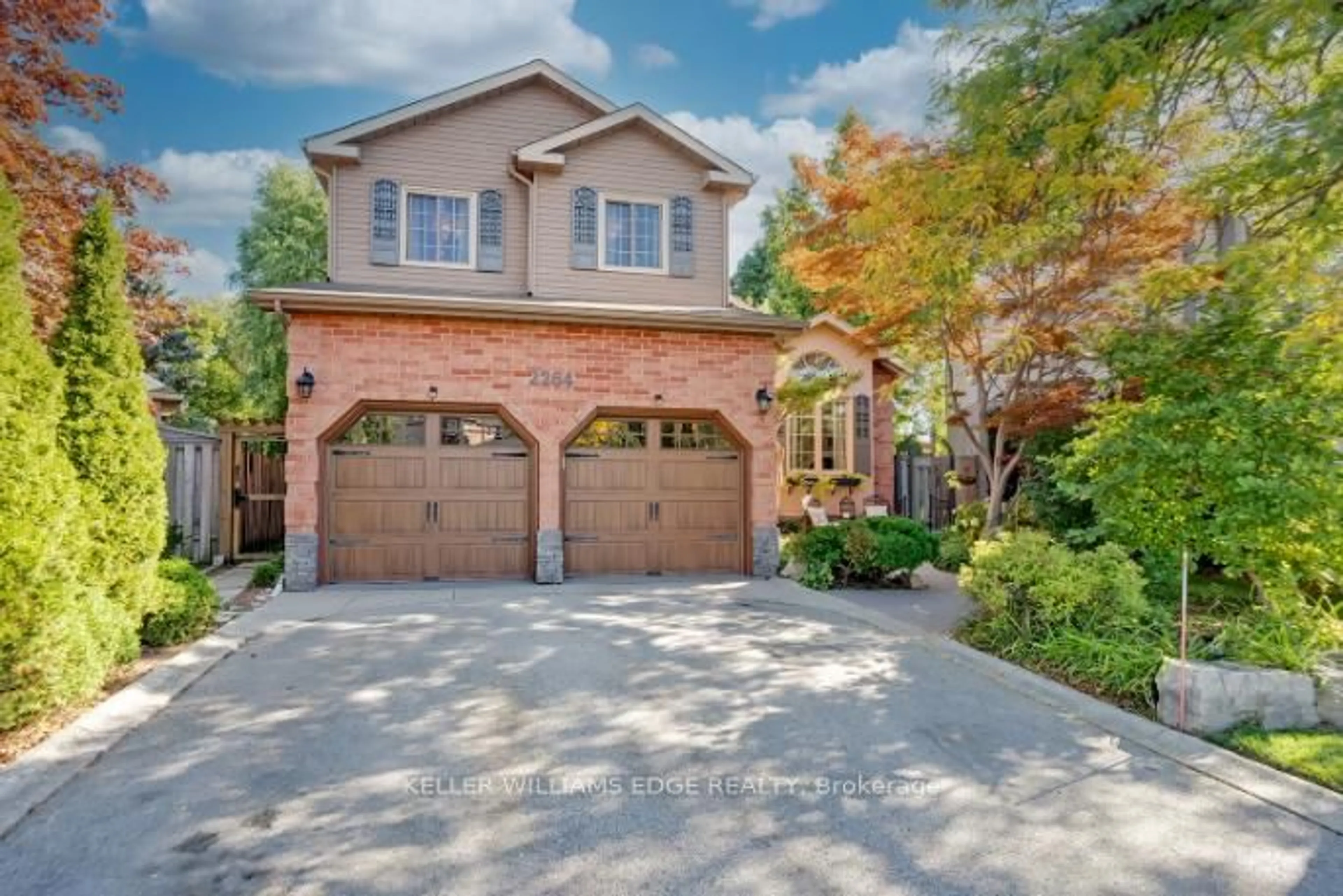 Home with brick exterior material, street for 2264 Heidi Ave, Burlington Ontario L7M 3W4