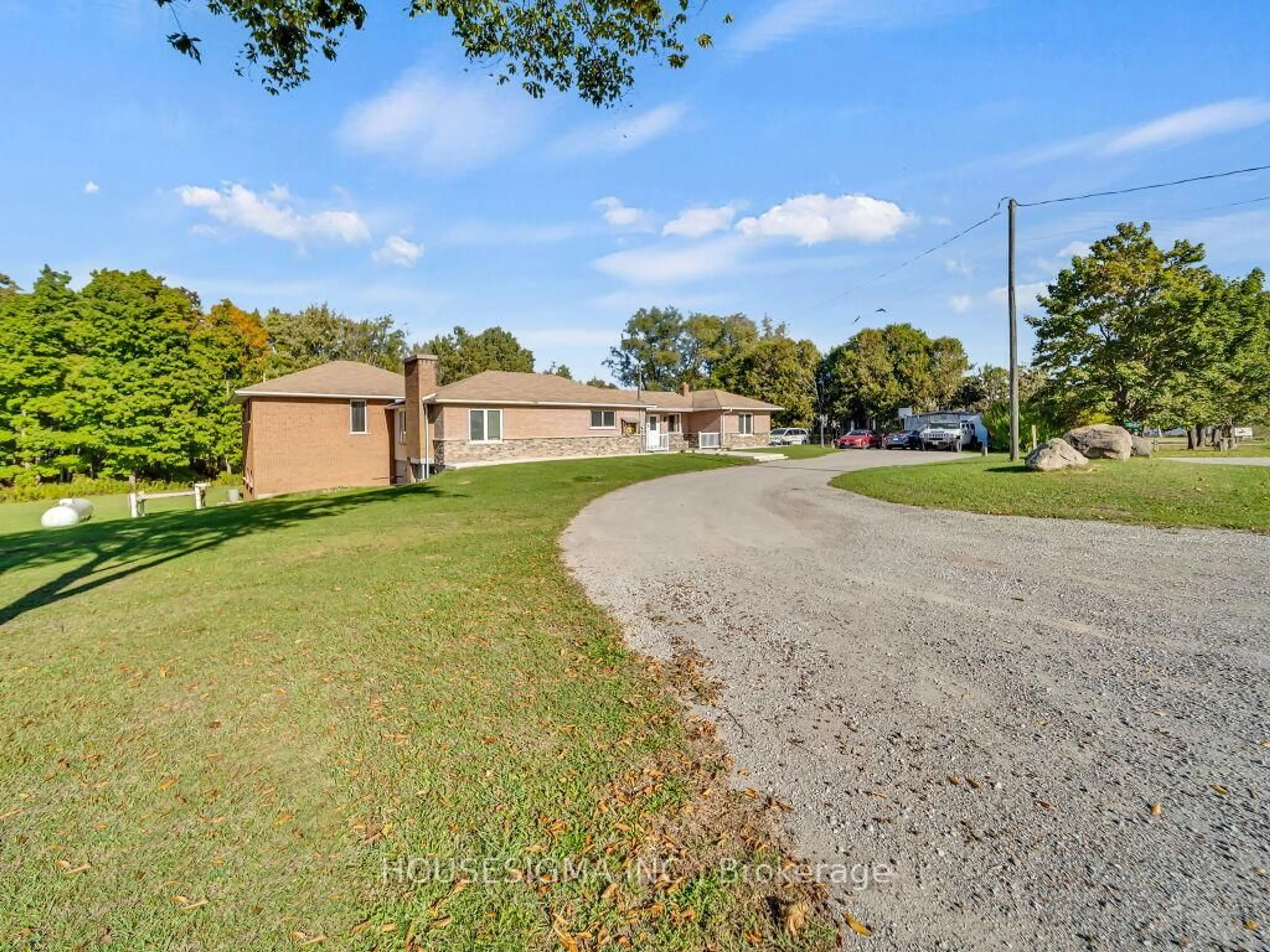 A pic from outside/outdoor area/front of a property/back of a property/a pic from drone, street for 12571 Regional Rd 25 Rd, Halton Hills Ontario L7J 2M1