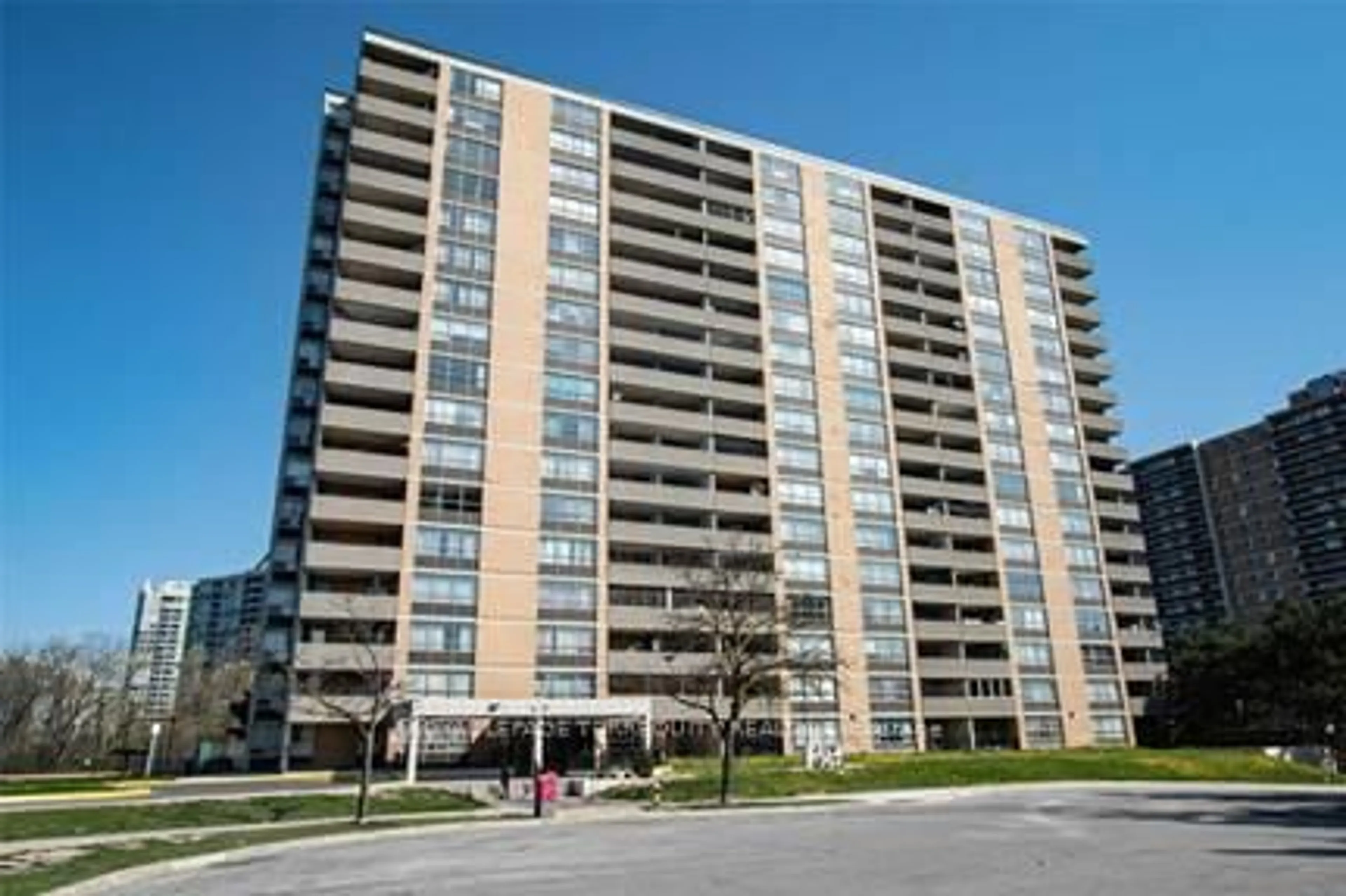 Unknown for 40 Panorama Crt #605, Toronto Ontario M9V 4M1