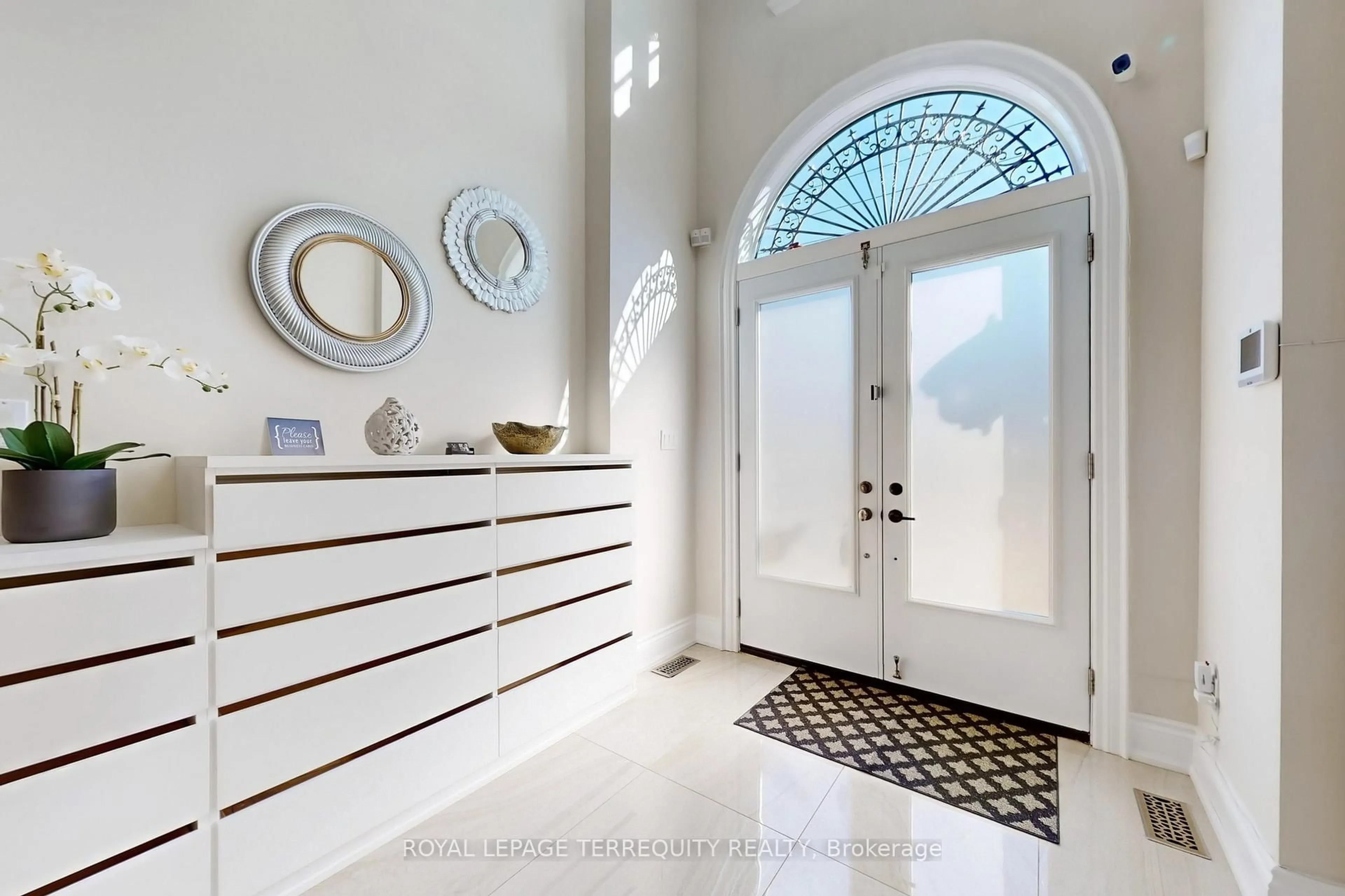 Indoor entryway for 12 Highland Hill, Toronto Ontario M6A 2P8