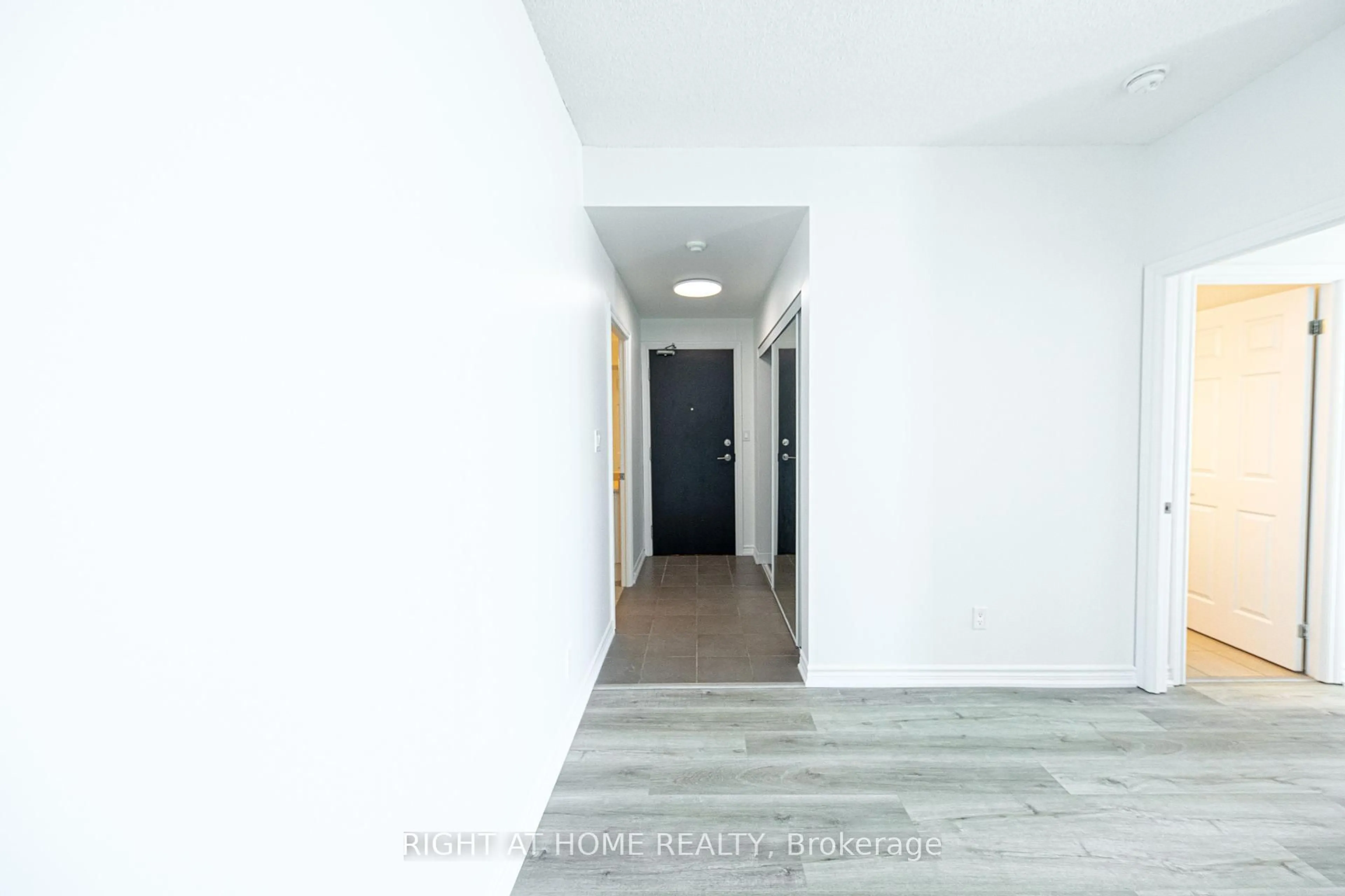 Unknown for 3504 Hurontario St #3503, Mississauga Ontario L5B 0B9