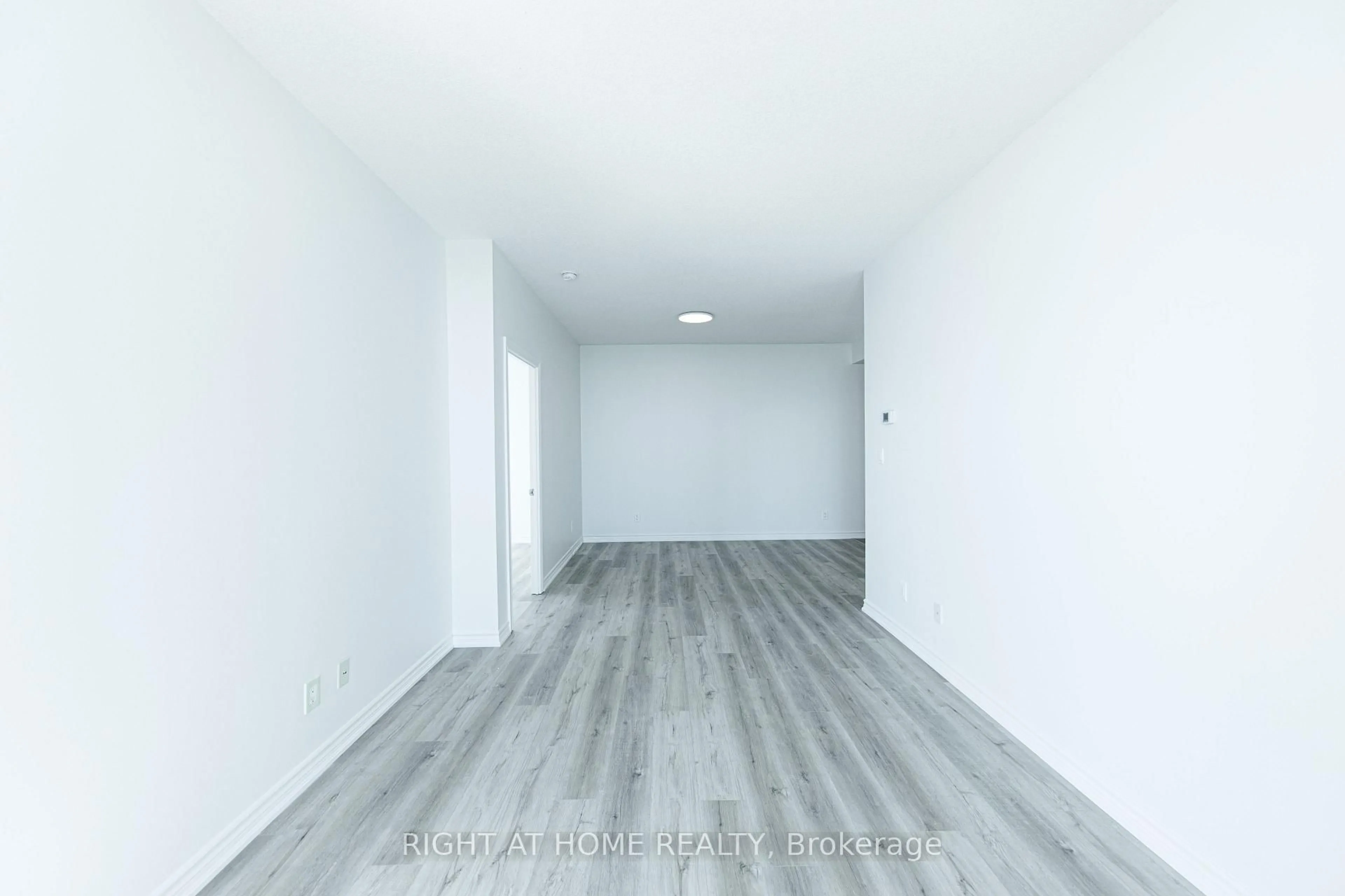 A pic of a room for 3504 Hurontario St #3503, Mississauga Ontario L5B 0B9
