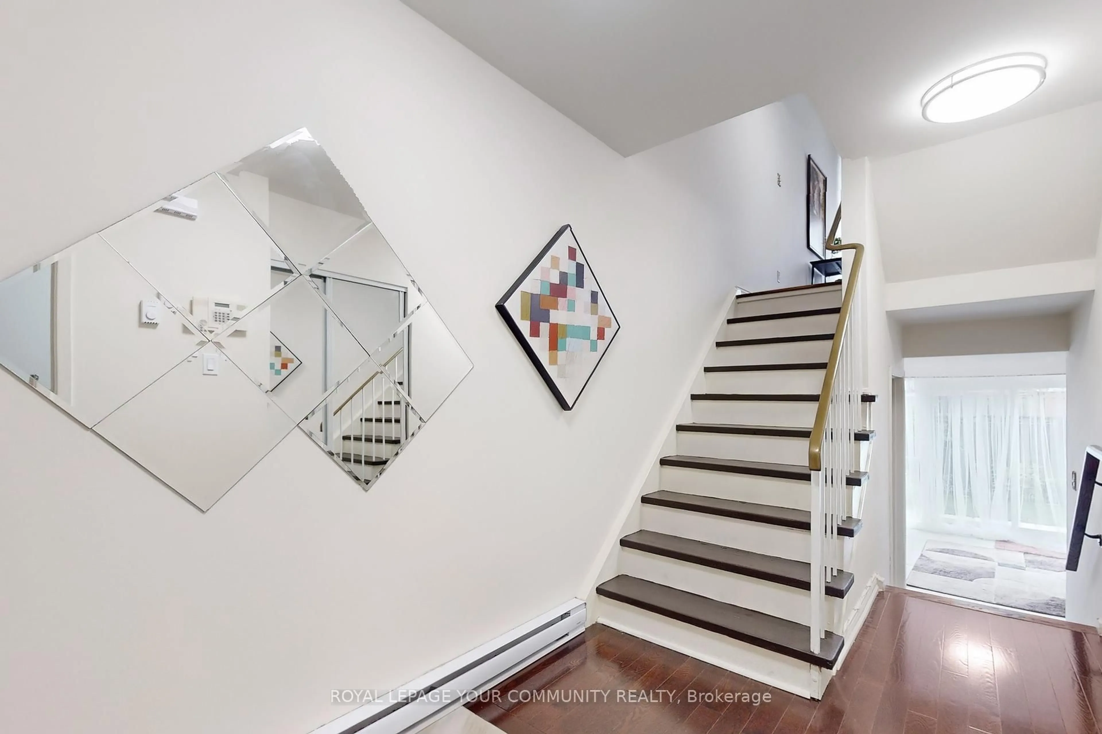 Unknown for 42 John Cabot Way #72, Toronto Ontario M3N 2T7