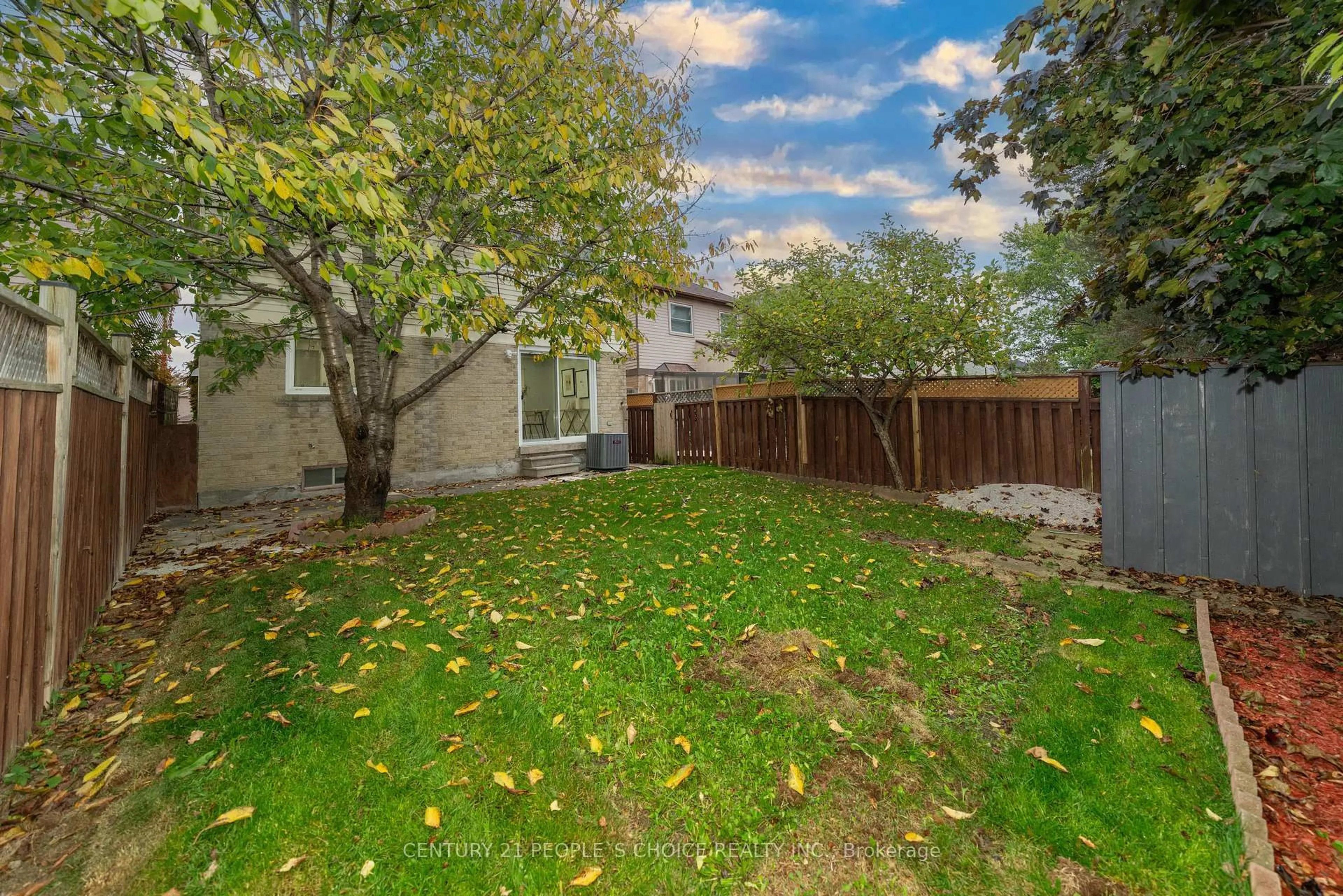 Unknown for 3242 Cambourne Cres, Mississauga Ontario L5N 5G3