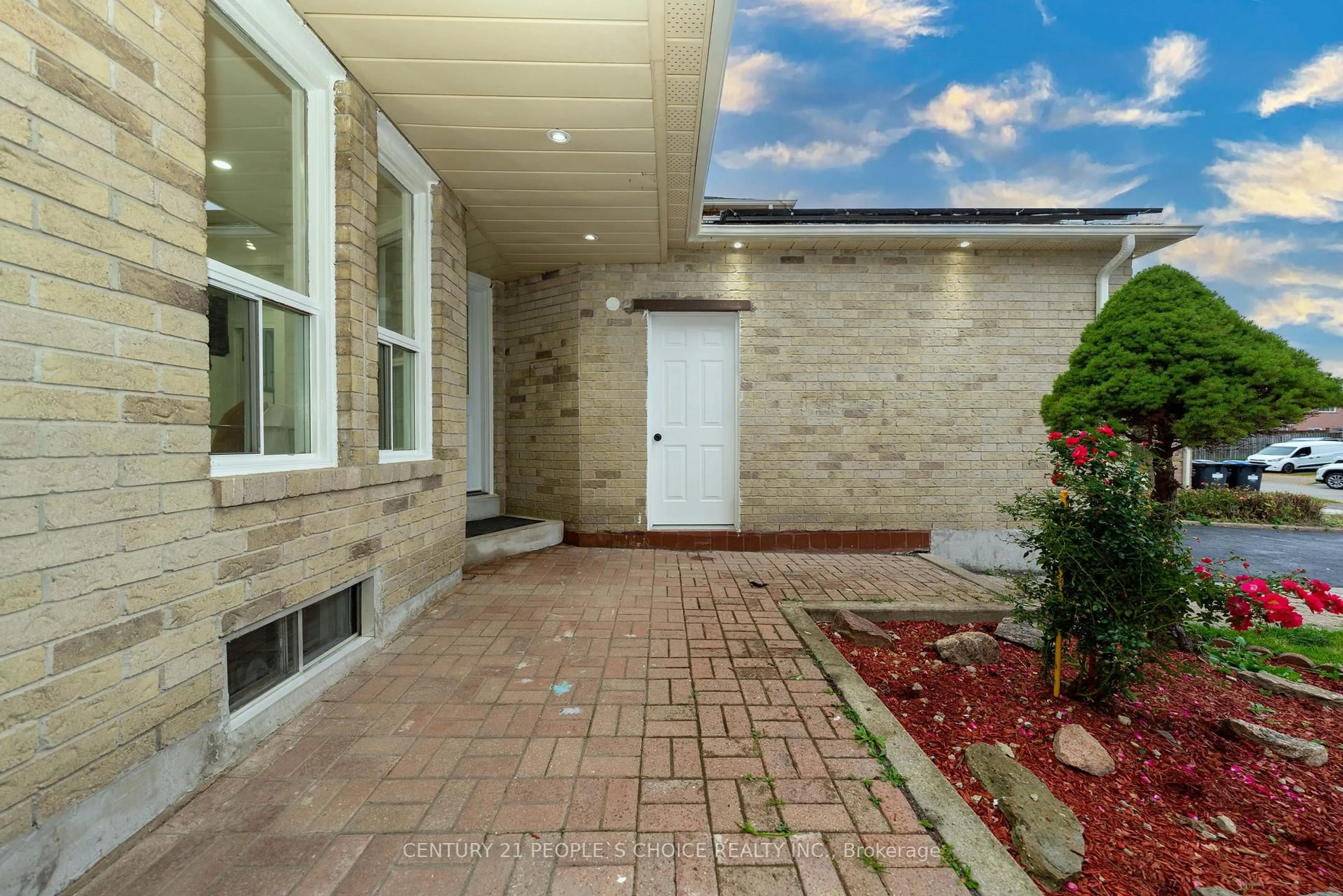 Unknown for 3242 Cambourne Cres, Mississauga Ontario L5N 5G3