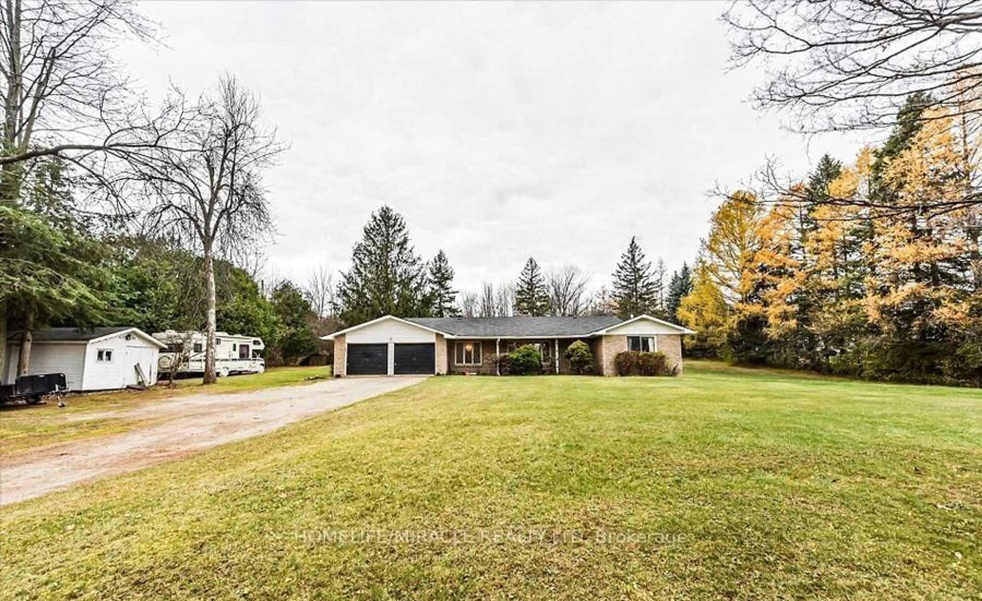 A pic from outside/outdoor area/front of a property/back of a property/a pic from drone, unknown for 2216 Olde Base Line Rd, Caledon Ontario L7C 0J3
