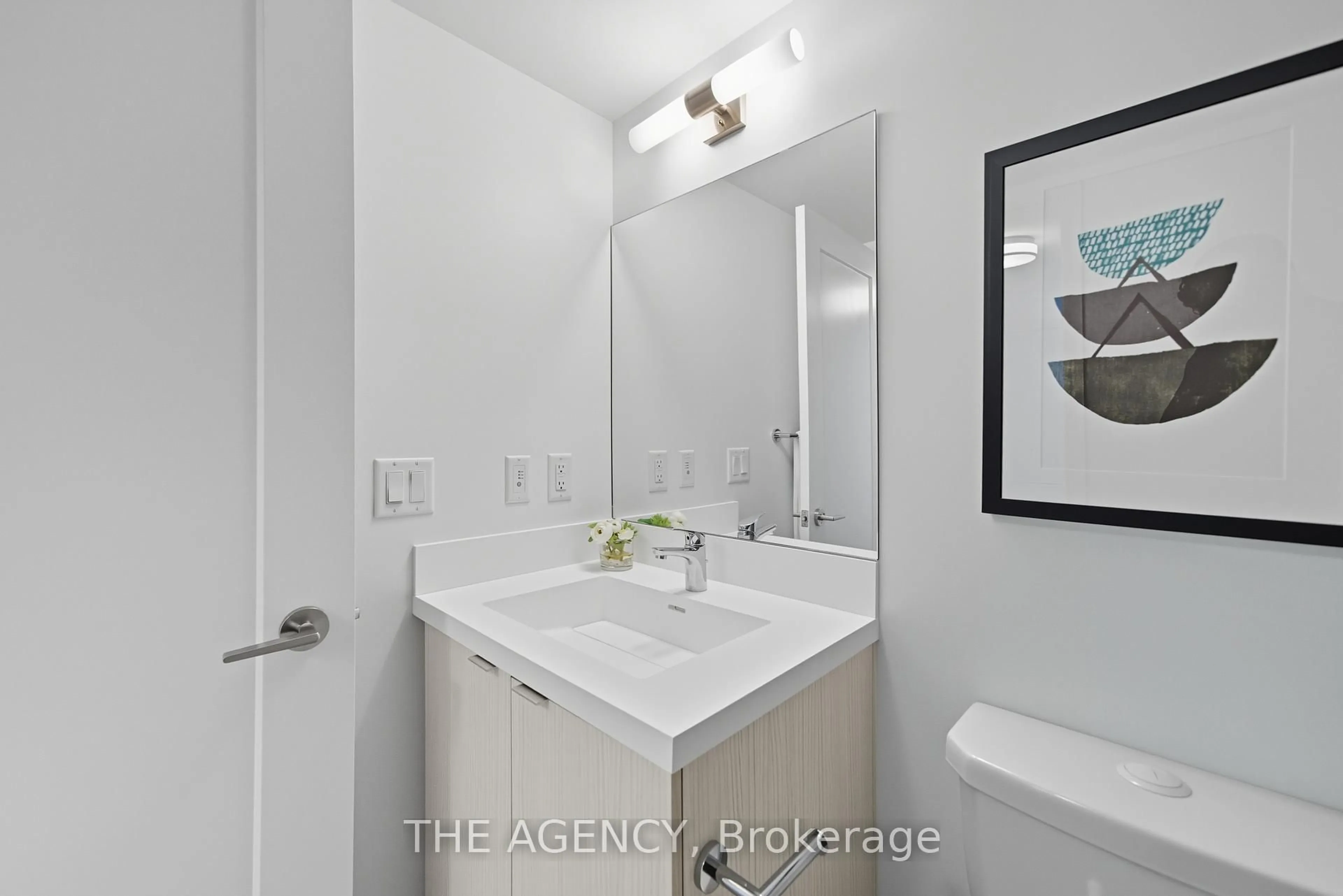 Standard bathroom, unknown for 10 Eva Rd #2104, Toronto Ontario M9C 0B3