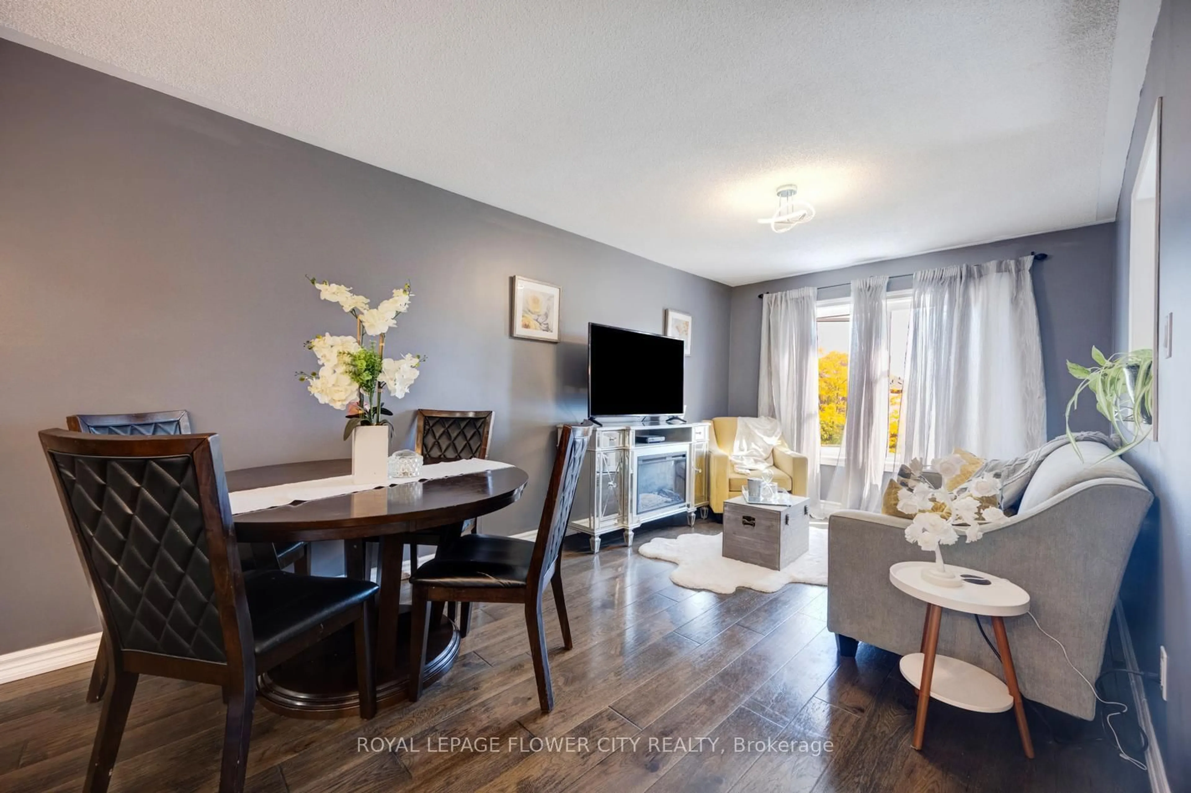 Unknown for 607 Rossellini Dr, Mississauga Ontario L5W 1M5