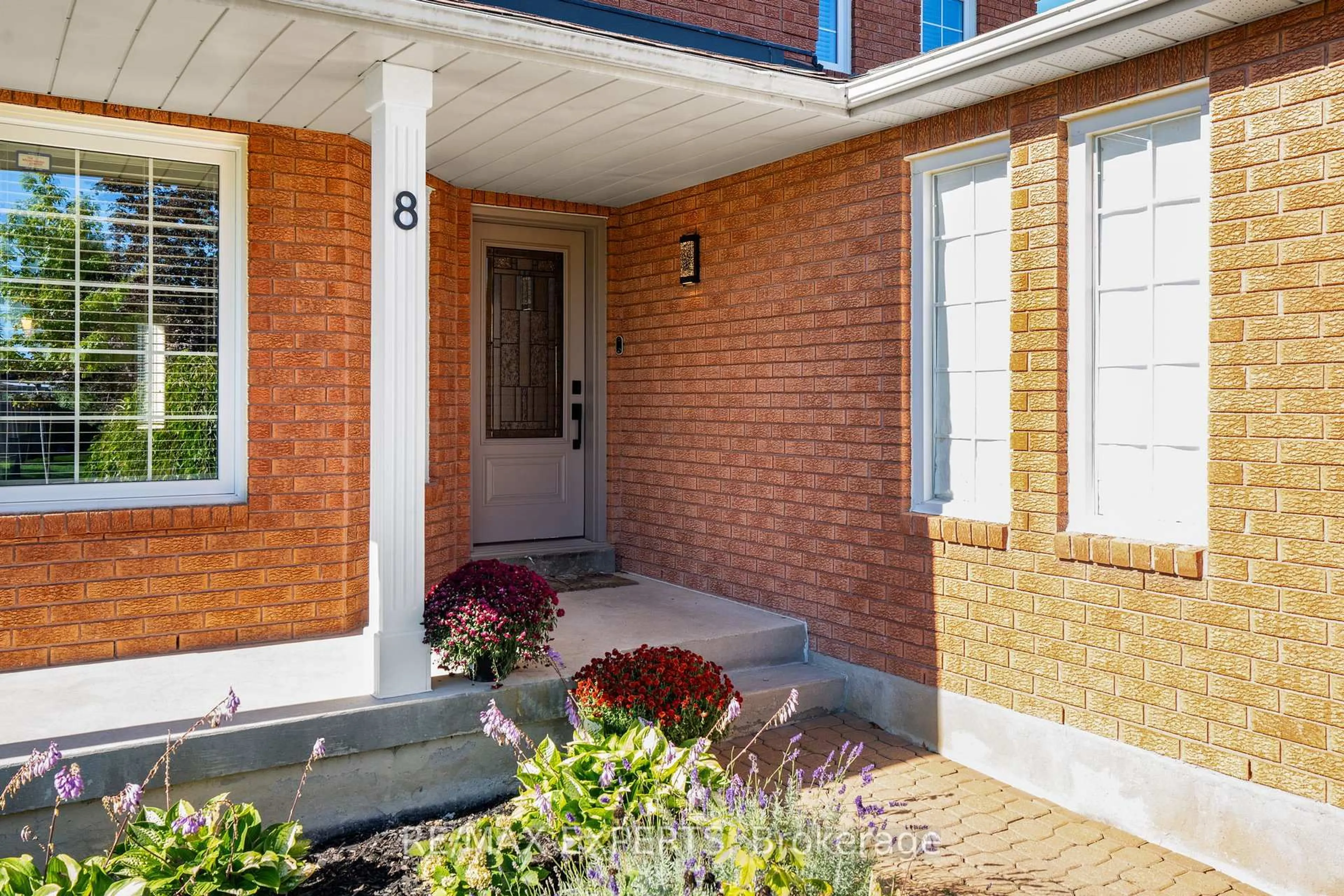Unknown for 8 Strawberry Hill Crt, Caledon Ontario L7E 1R9