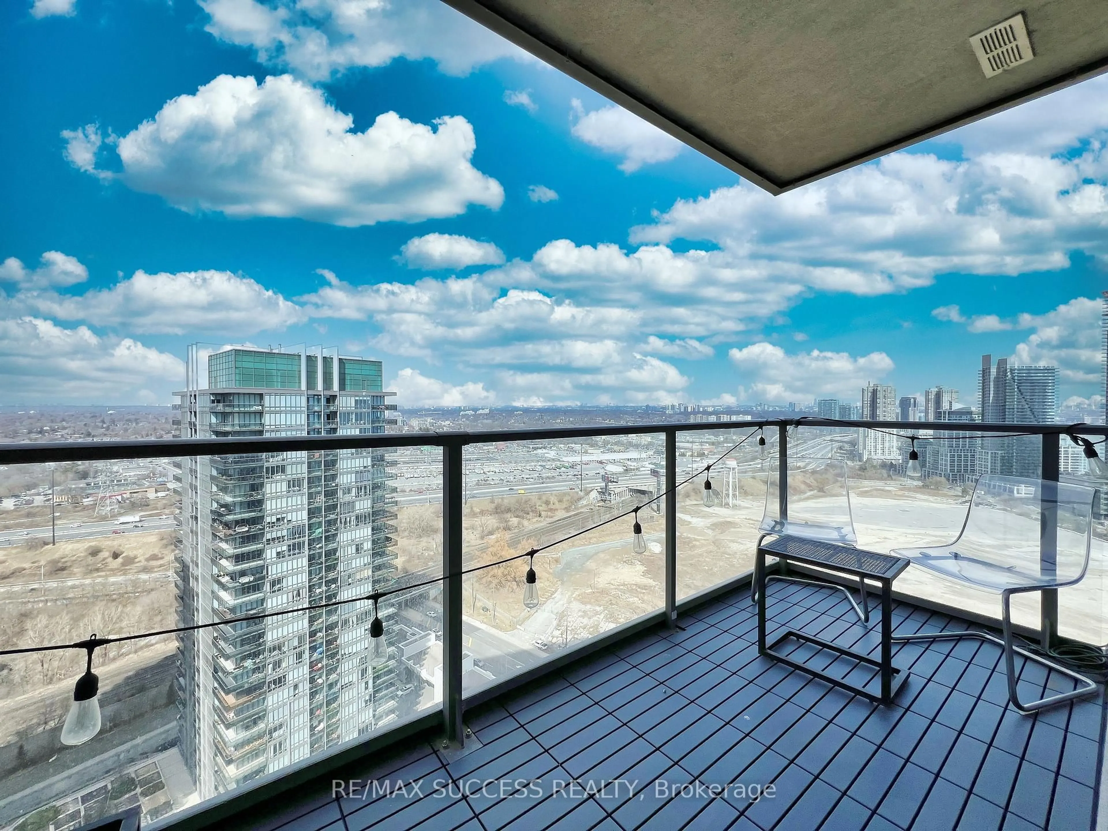 Balcony in the apartment, water/lake/river/ocean view for 36 Park Lawn Rd #2707, Toronto Ontario M8V 0E5