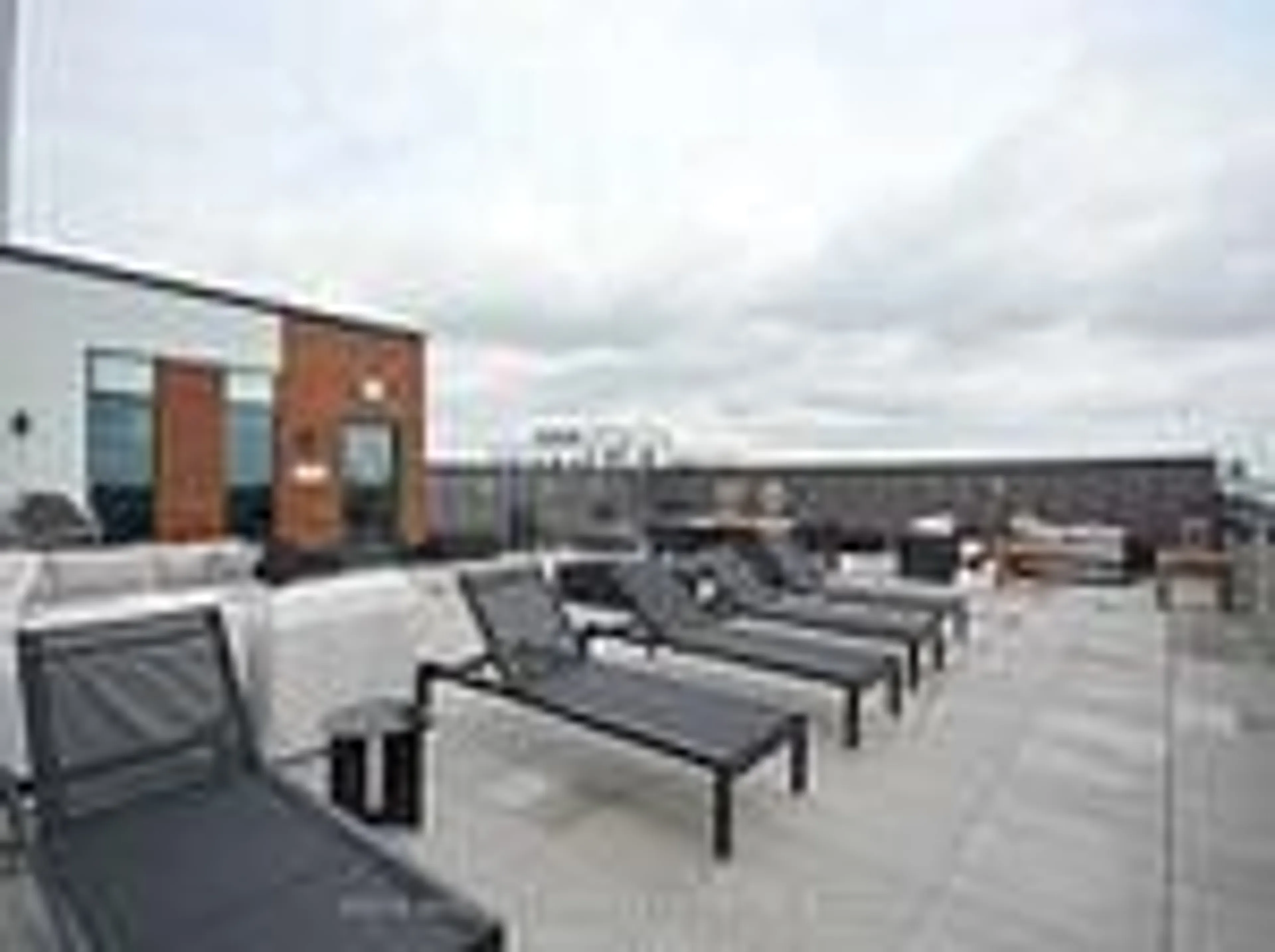 Patio, unknown for 95 Dundas St #407, Oakville Ontario L6M 5N4