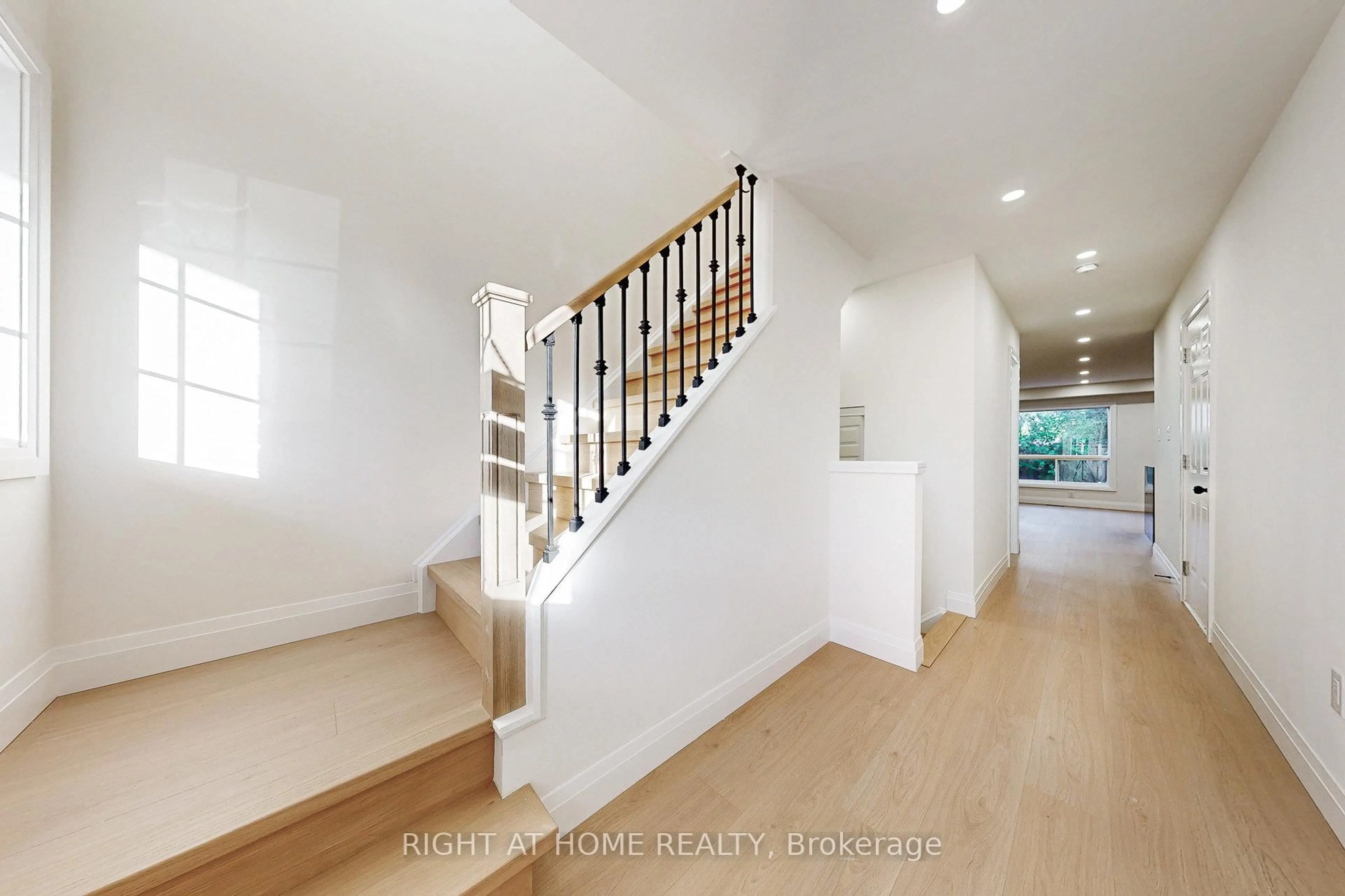 Unknown for 4324 Fairview St, Burlington Ontario L7L 7A2