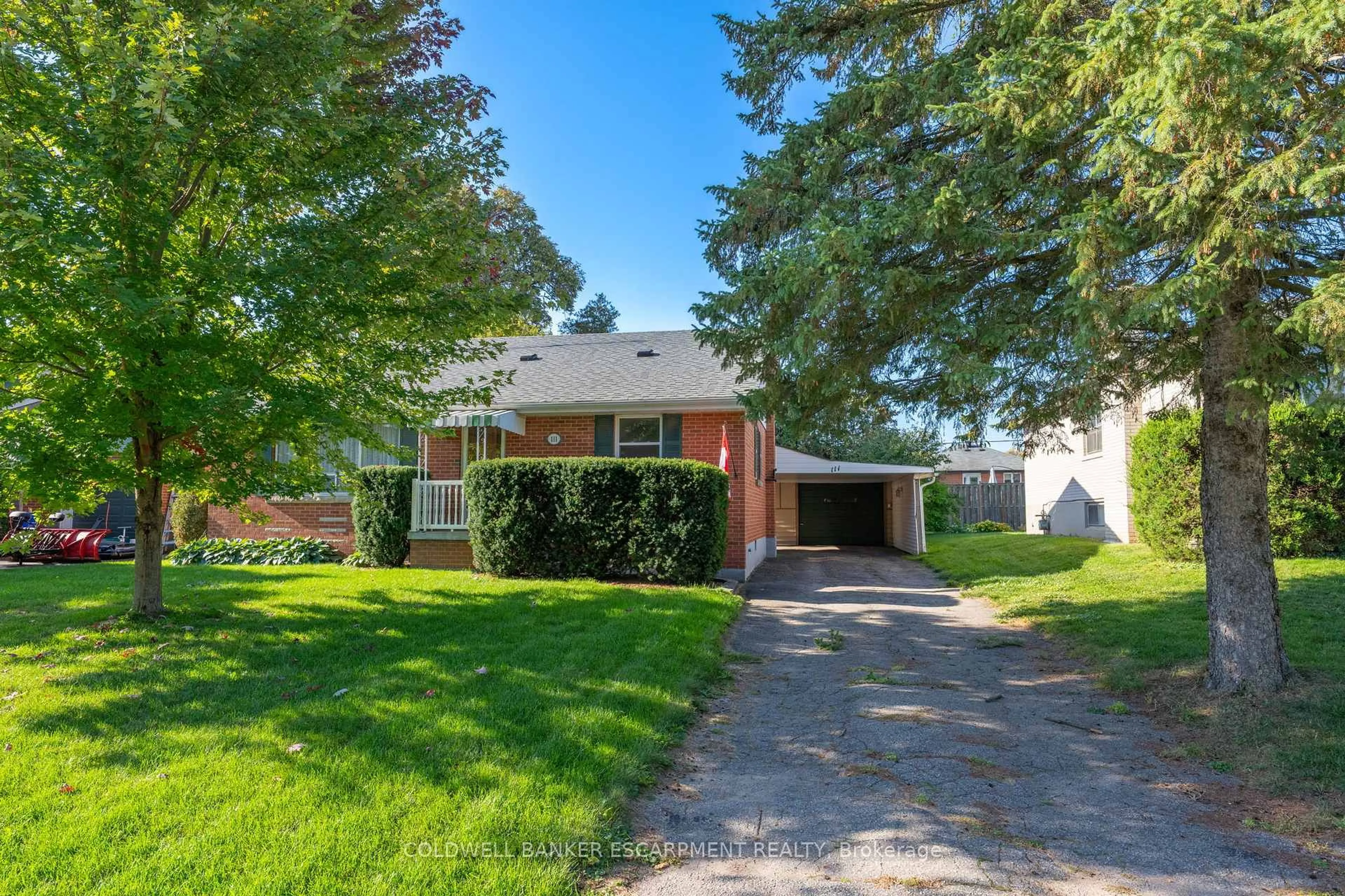 Home with brick exterior material, street for 111 Elizabeth Dr, Halton Hills Ontario L7J 1B6