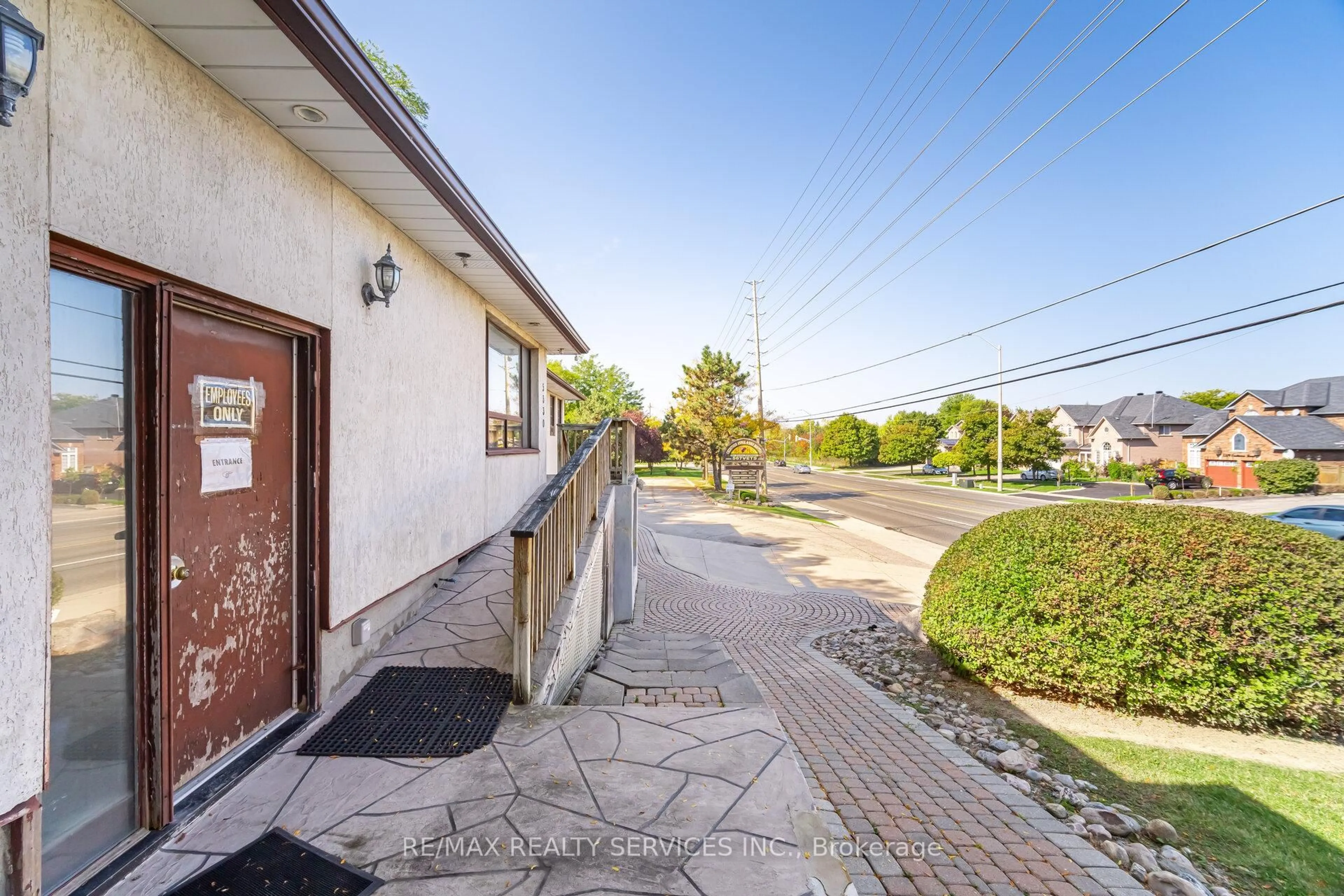 Patio, street for 5330 Creditview Rd, Mississauga Ontario L5M 5N5