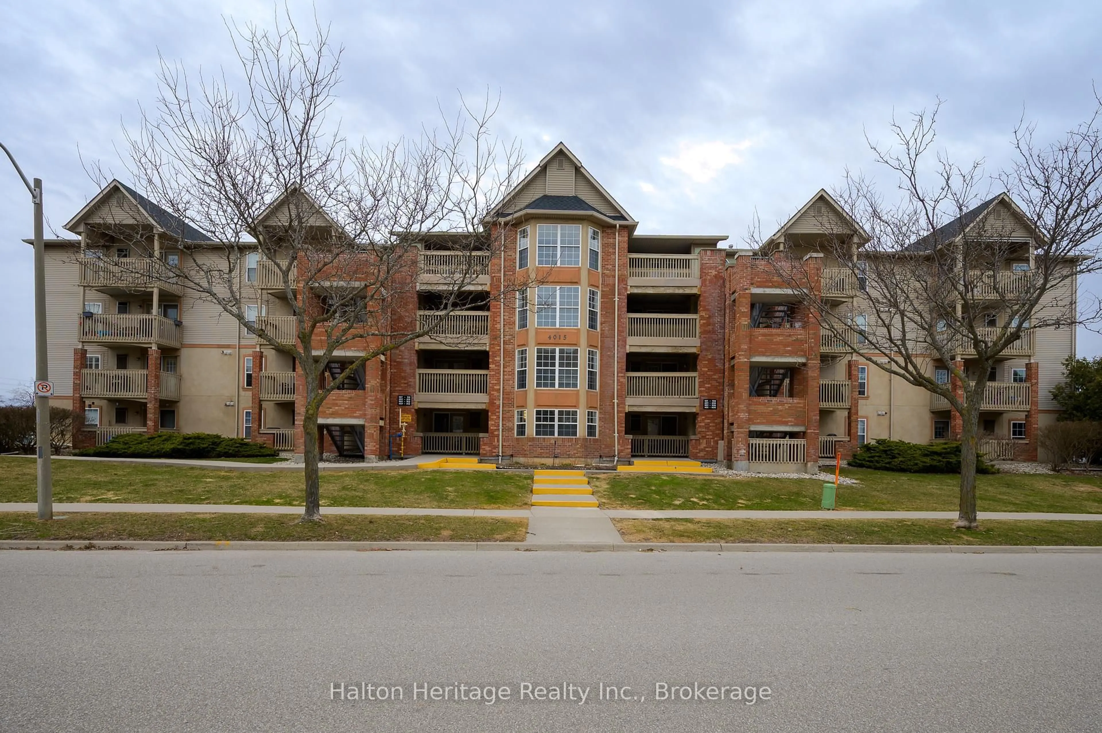 Unknown for 4015 Kilmer Dr #110, Burlington Ontario L7M 4M4