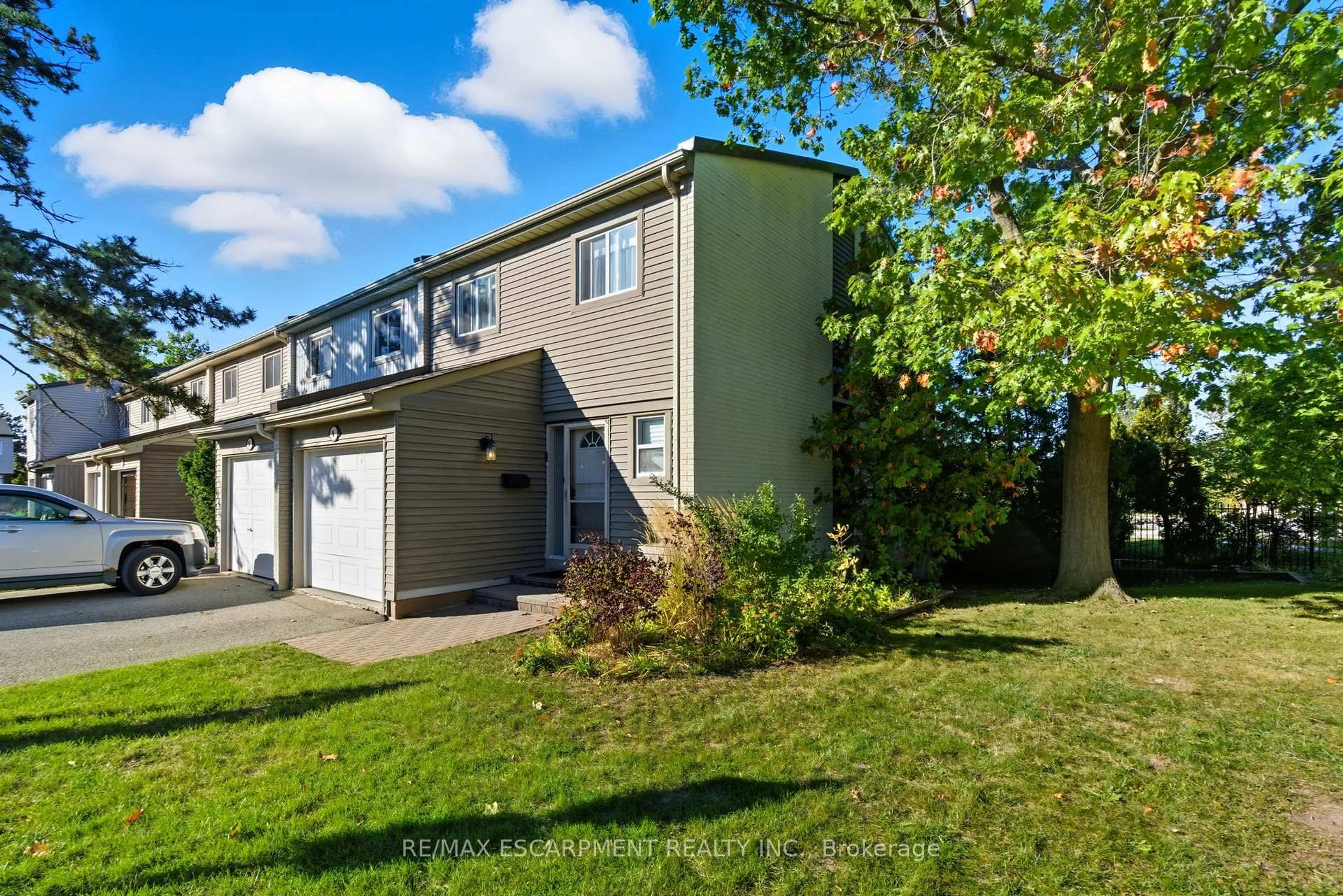 Unknown for 3500 Glen Erin Dr #6, Mississauga Ontario L5L 1W6