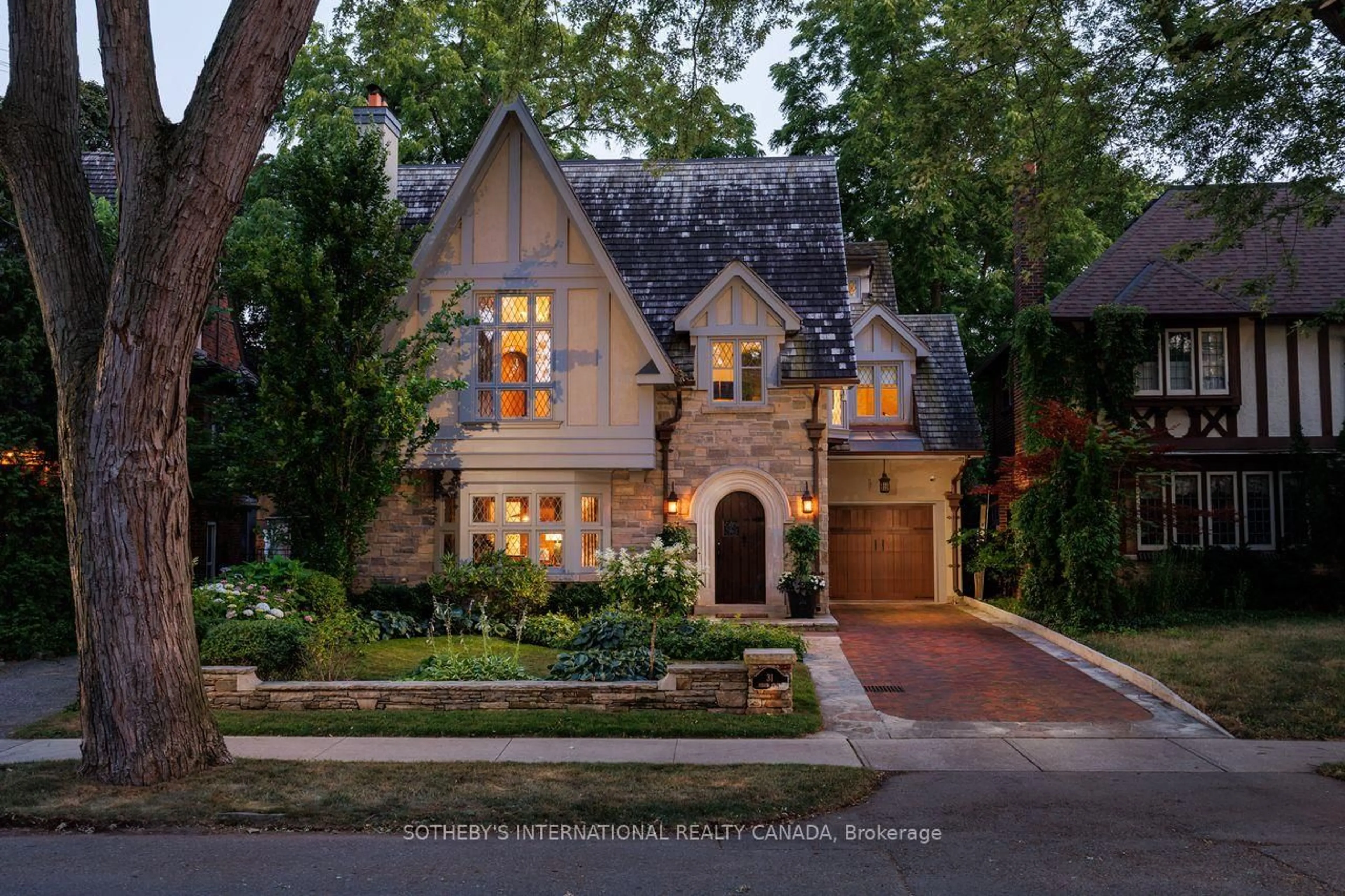 Home with brick exterior material, street for 31 Strath Ave, Toronto Ontario M8X 1R2