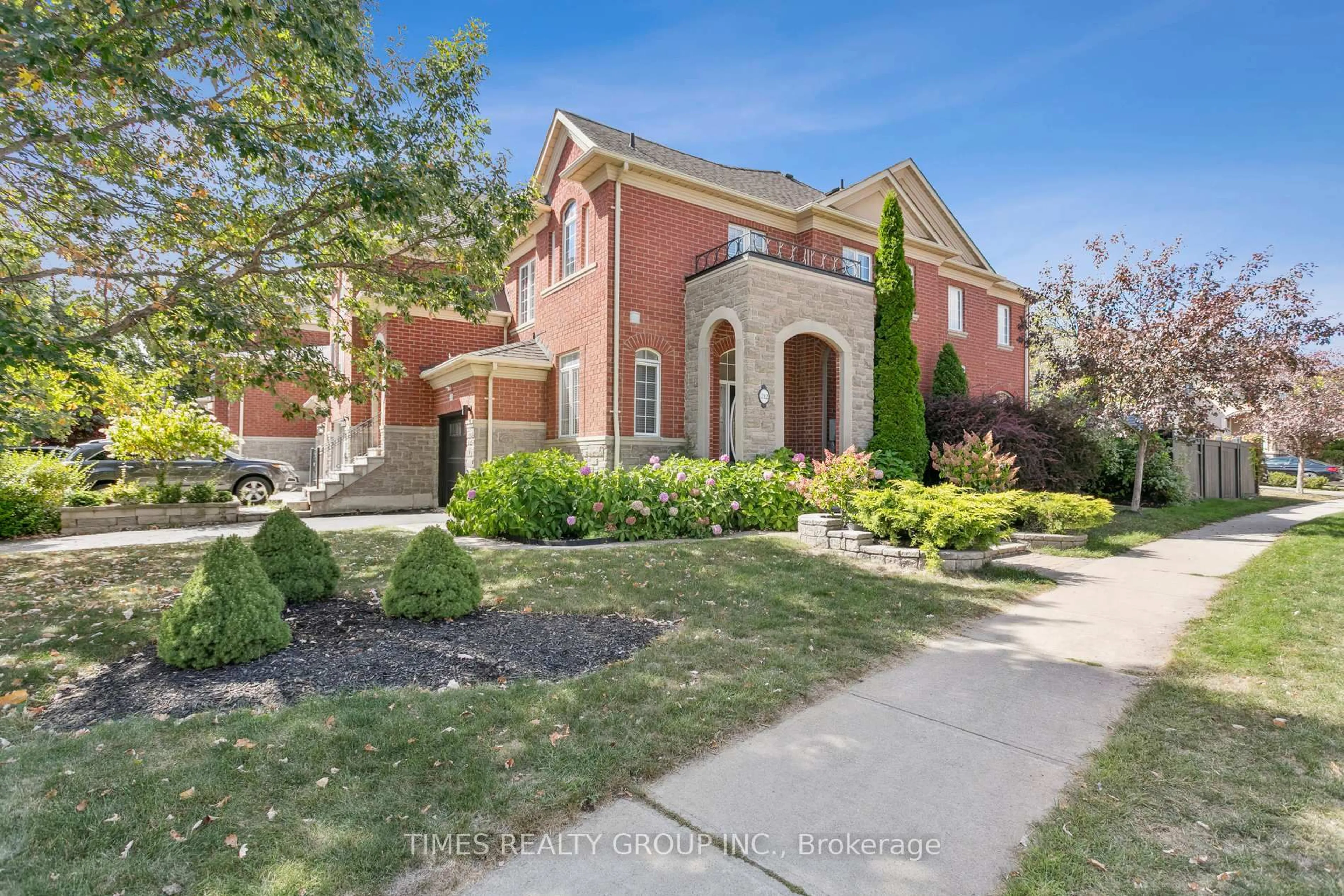Home with brick exterior material, street for 212 Creek Path Ave, Oakville Ontario L6L 6T5