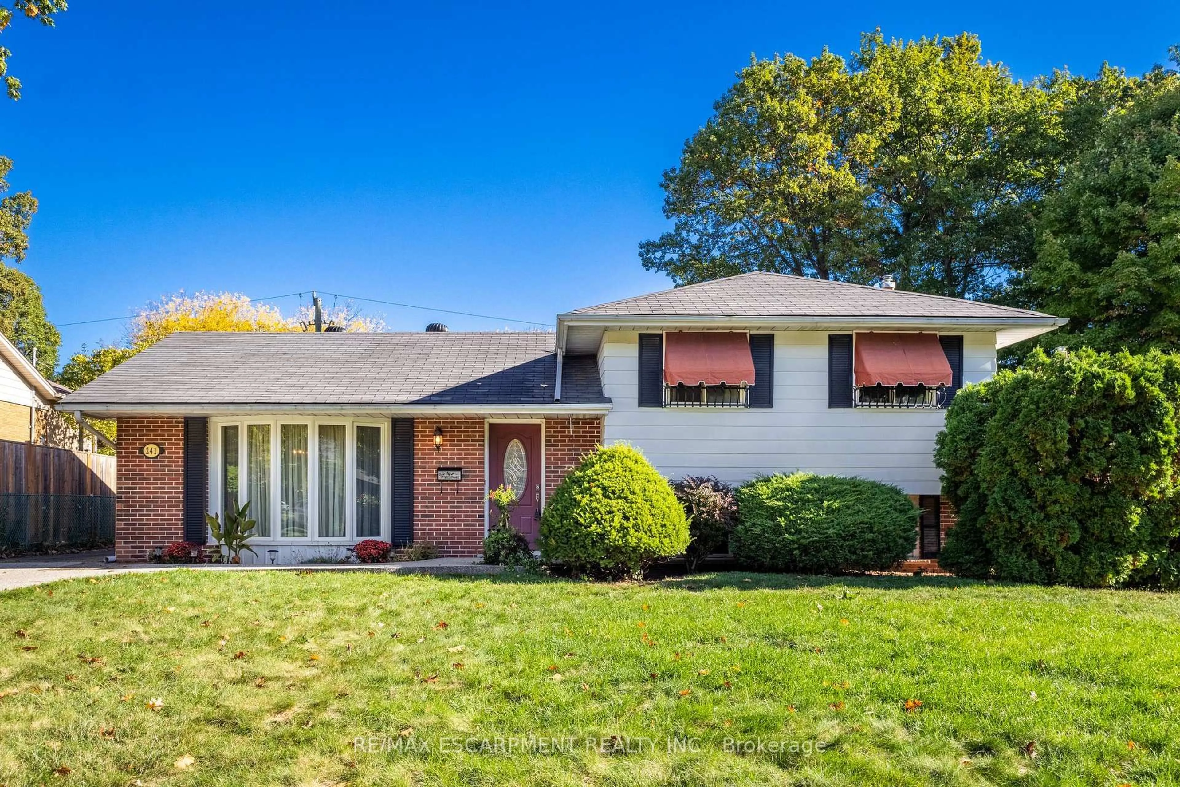 Home with brick exterior material, street for 241 TOTTENHAM Rd, Burlington Ontario L7L 4G5