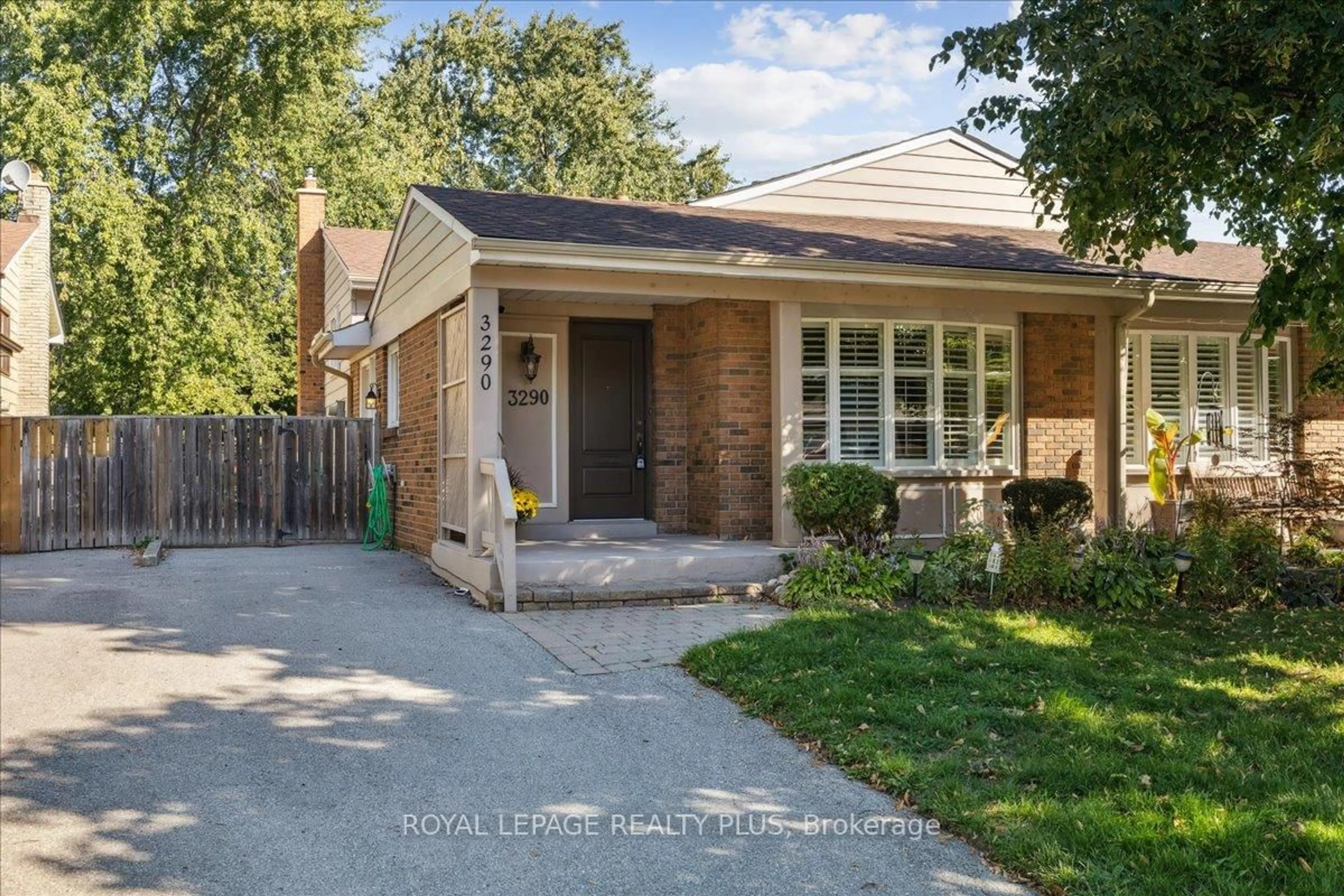 Home with brick exterior material, street for 3290 Masthead Cres, Mississauga Ontario L5L 1H1