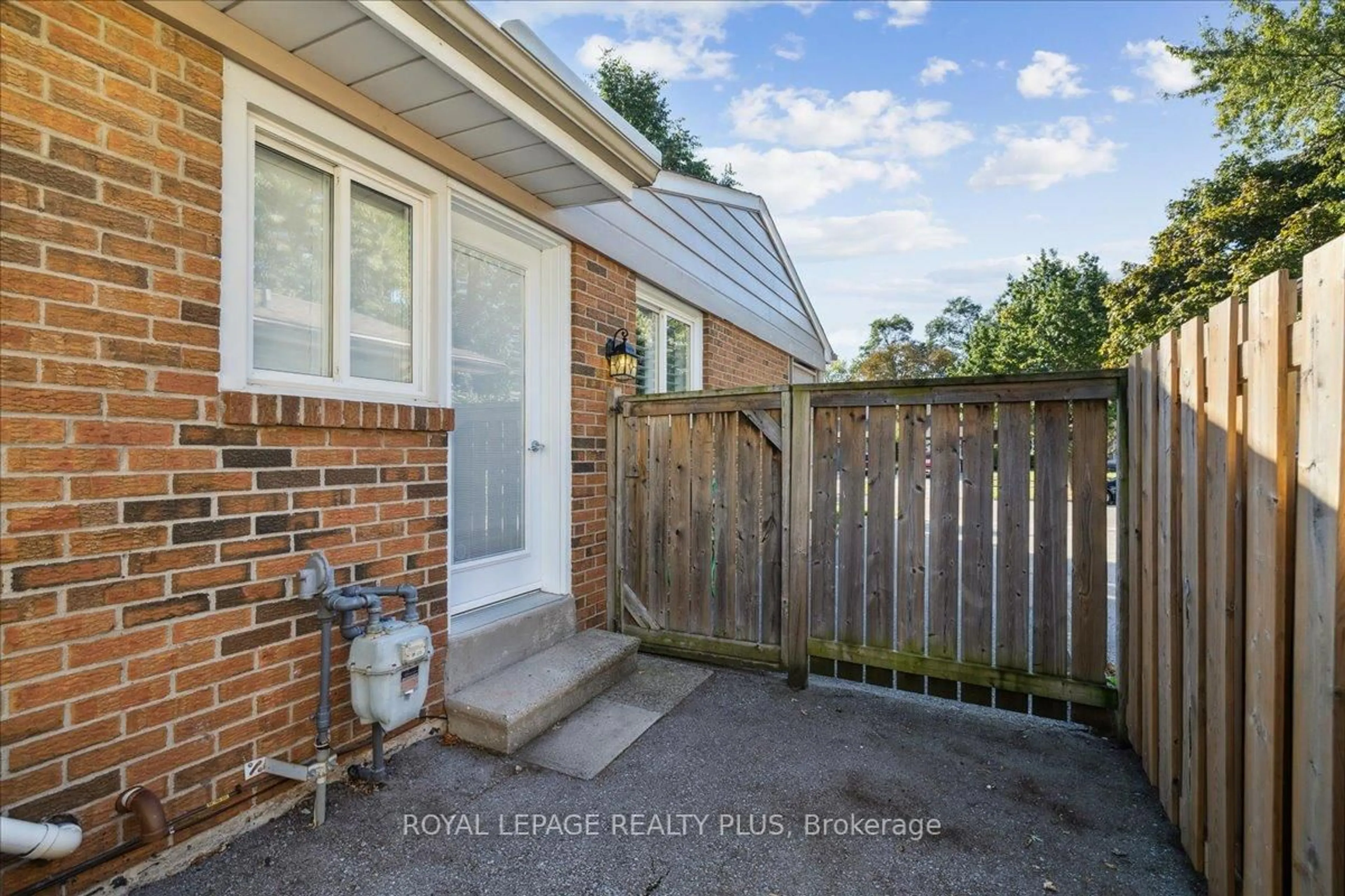 Unknown for 3290 Masthead Cres, Mississauga Ontario L5L 1H1